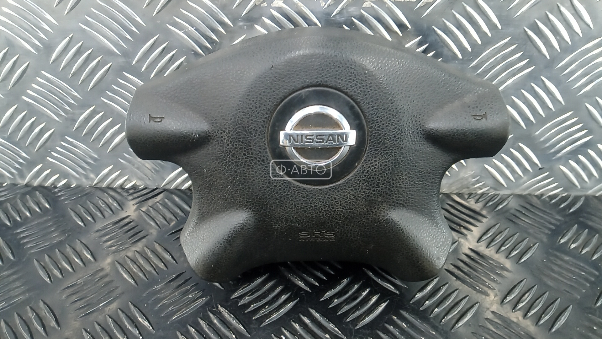 Подушка безопасности (Airbag) водителя - Nissan Navara D22 (1997-2004)