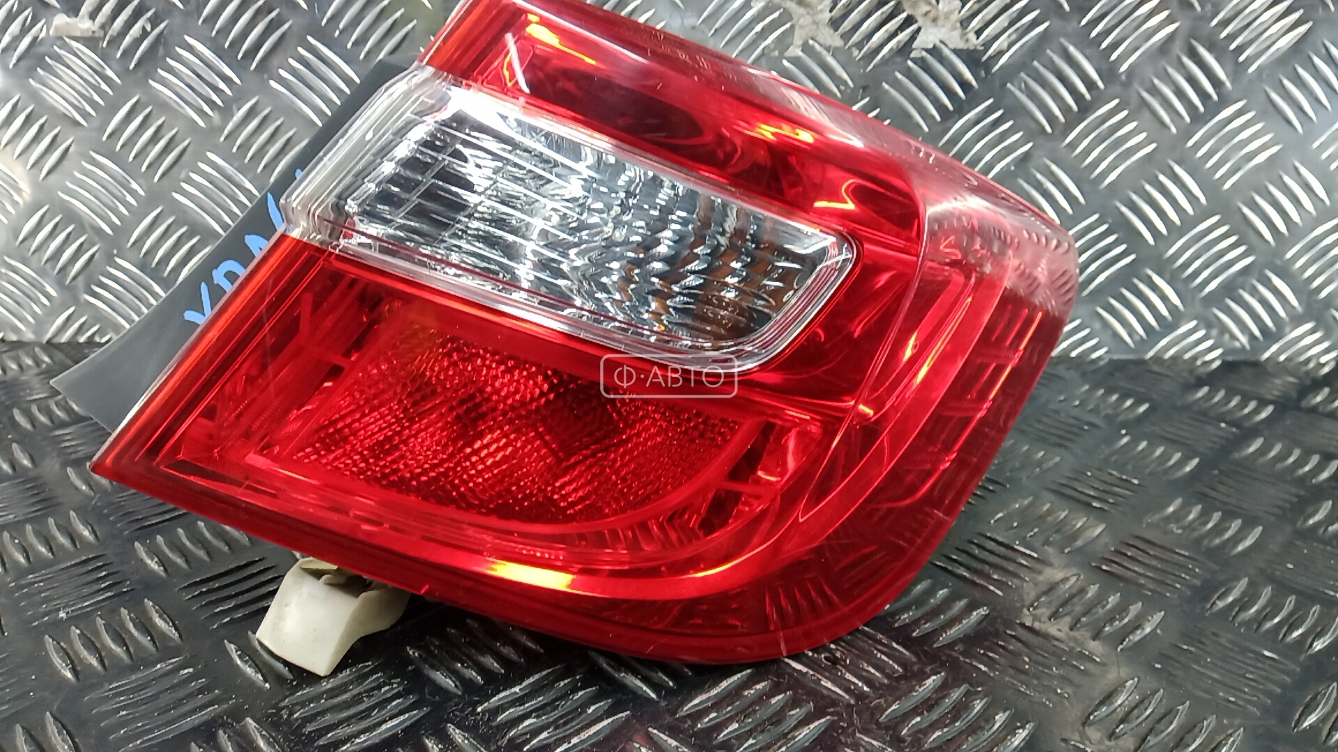 Фонарь - Toyota Camry ХV50 (2011-2017)