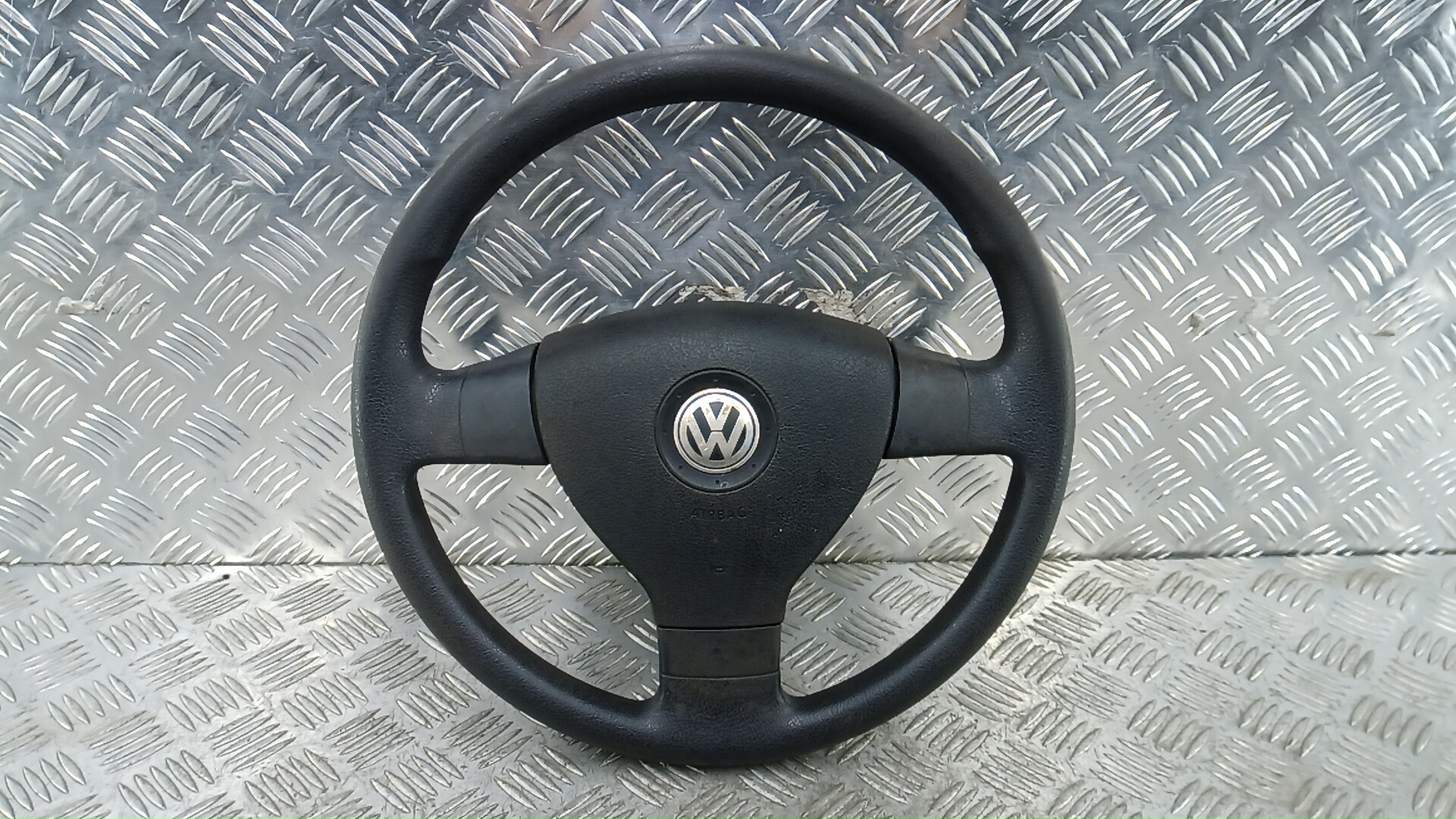Руль - Volkswagen Tiguan (2007-2011)