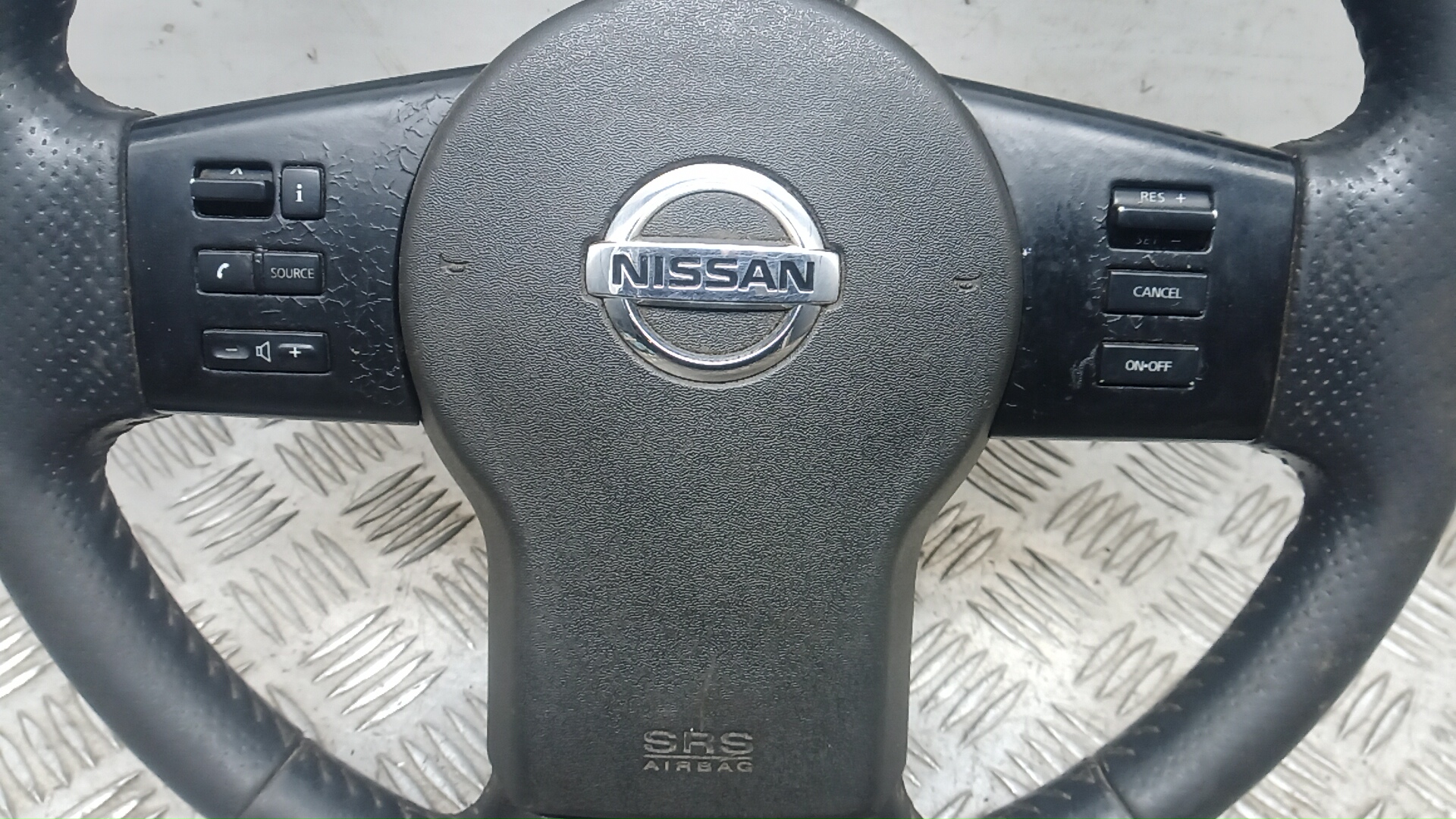 Руль Nissan Navara (D22) купить в России