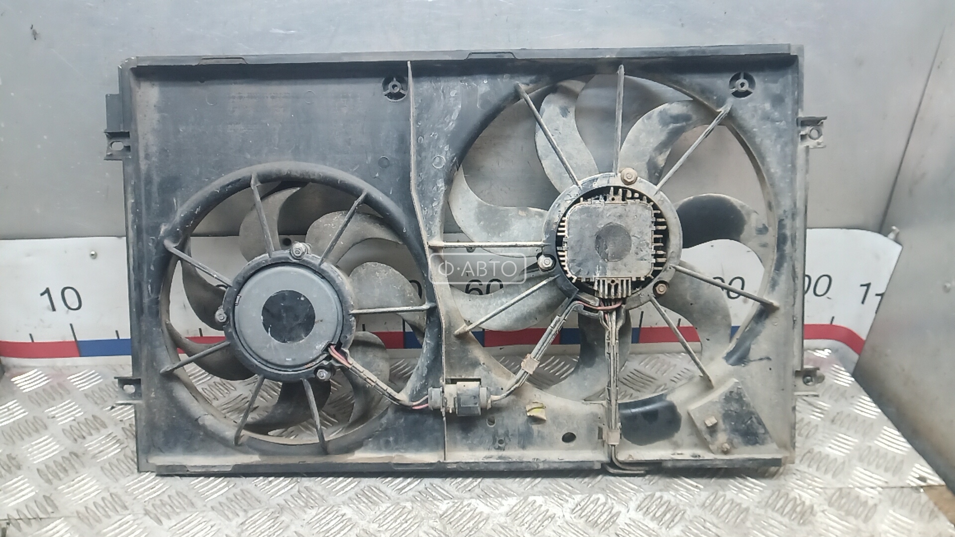 Вентилятор радиатора основного Volkswagen Passat 6 купить в России
