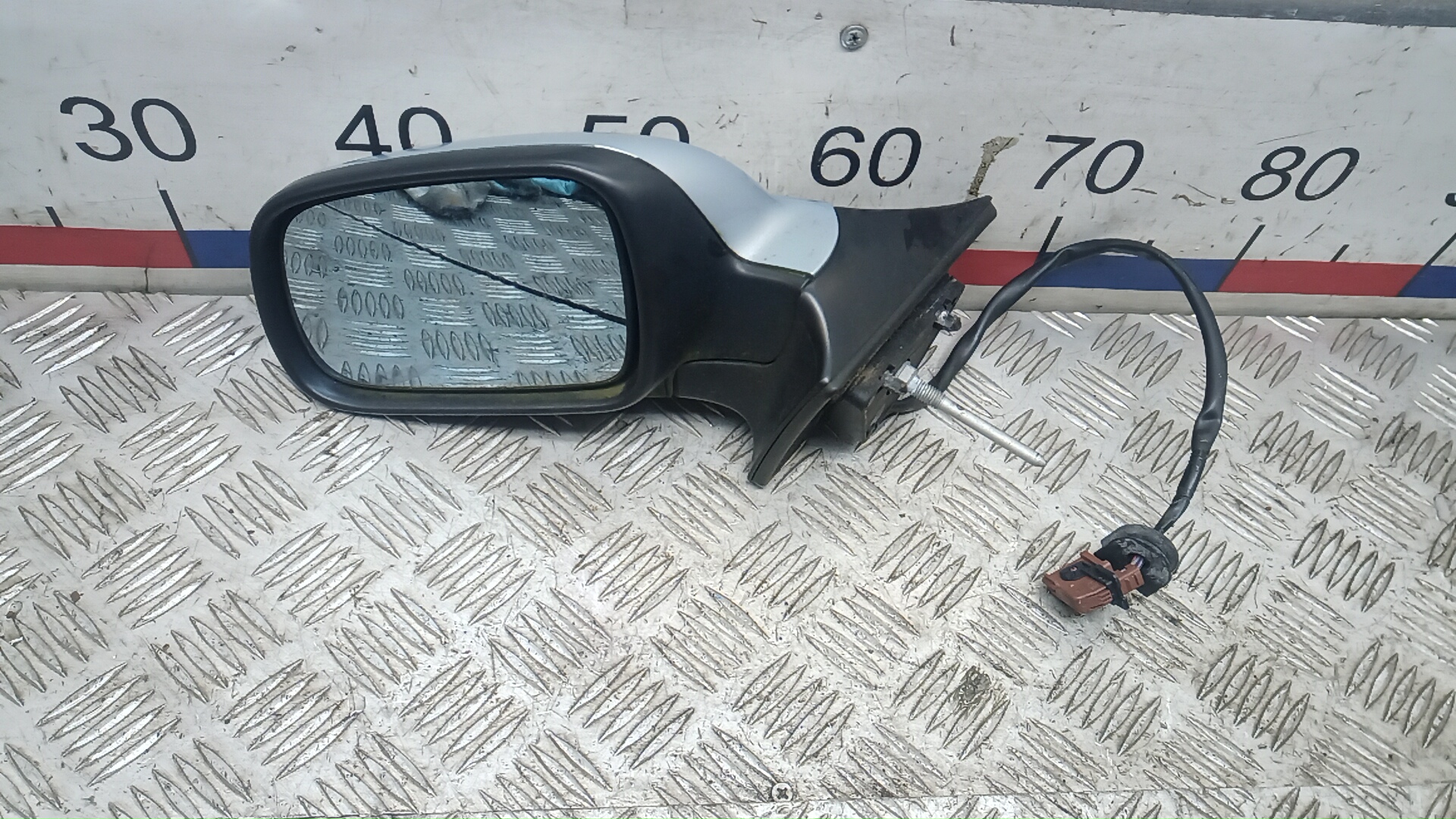 Зеркало боковое левое Peugeot 407 купить в России