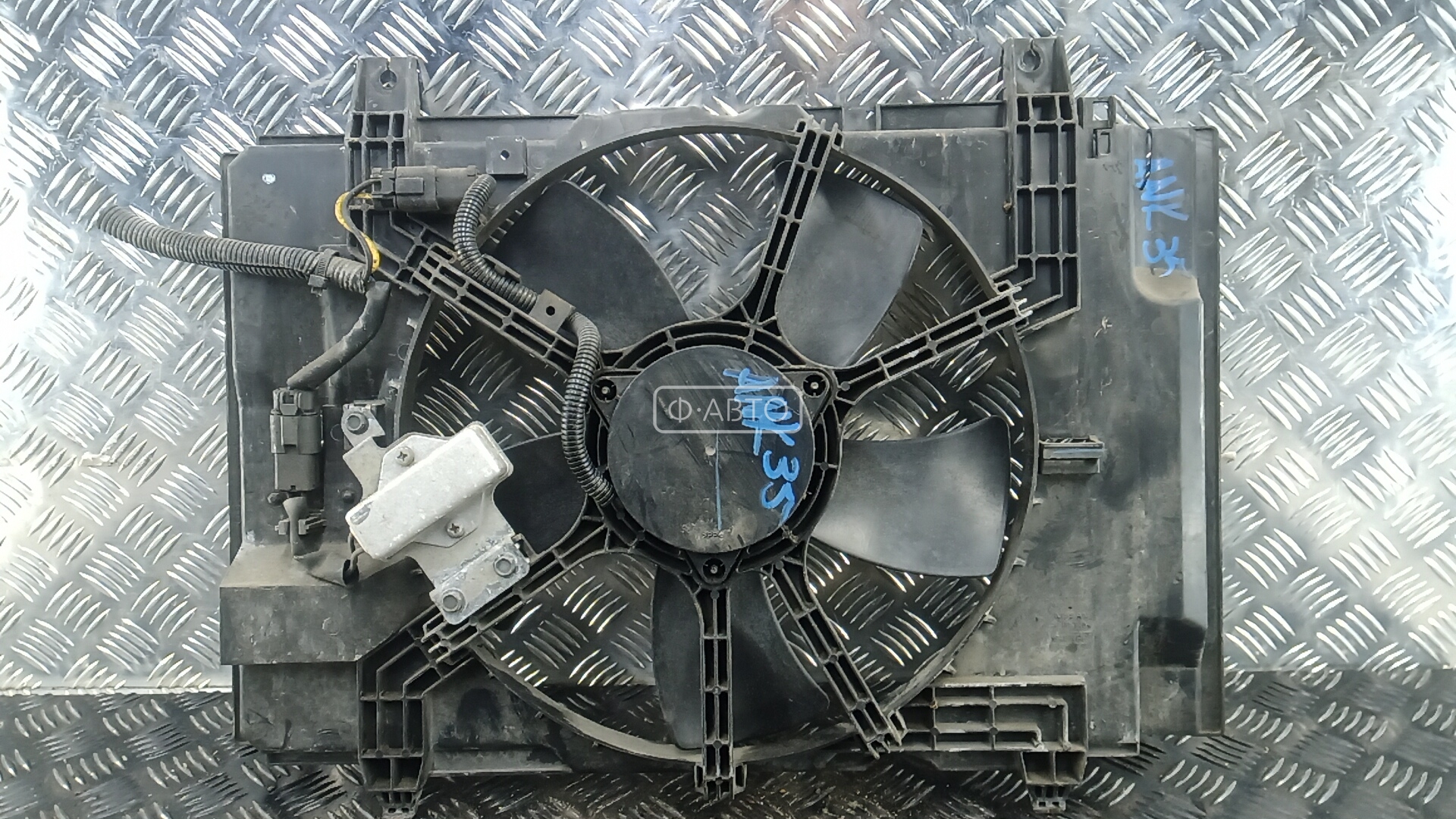 Вентилятор радиатора основного - Nissan Tiida (2004-2014)