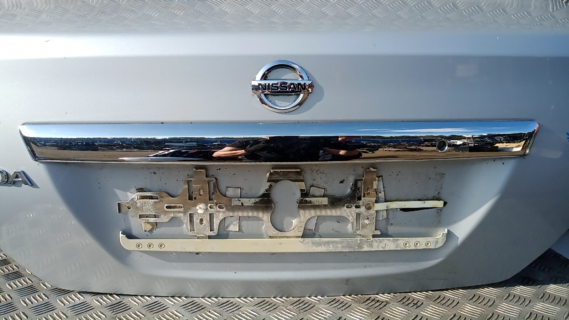 Крышка (дверь) багажника Nissan Tiida 1 (C11) купить в России