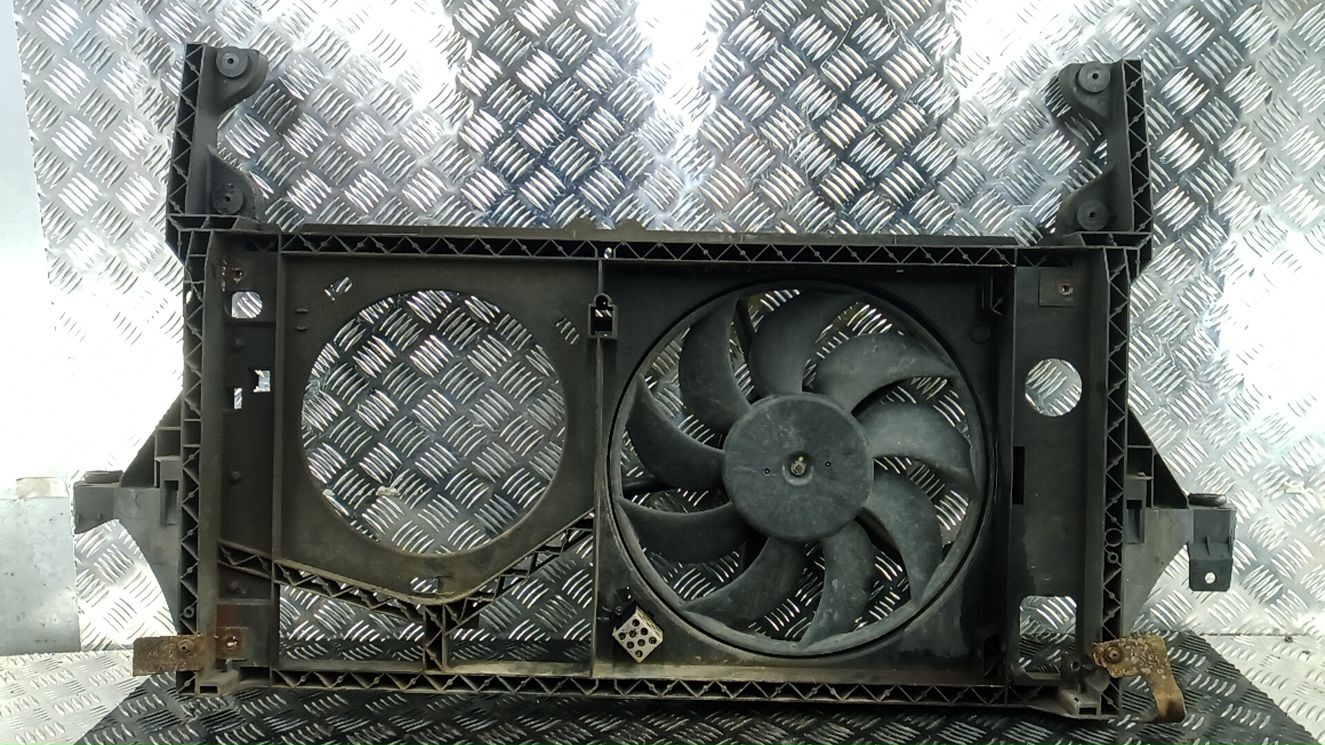 Вентилятор радиатора основного Renault Master 2 купить в России