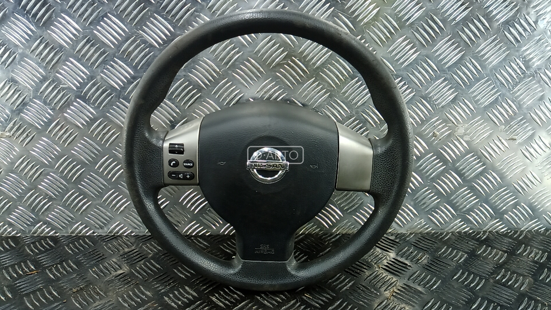 Руль - Nissan Tiida (2004-2014)