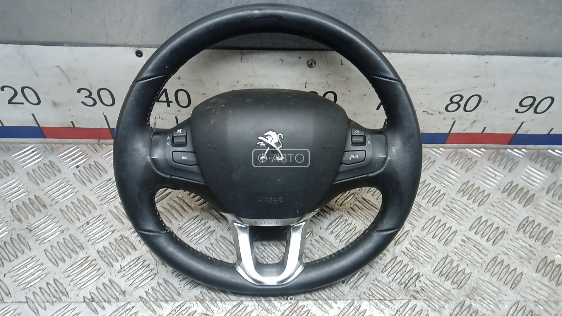 Руль Peugeot 2008 1 купить в России