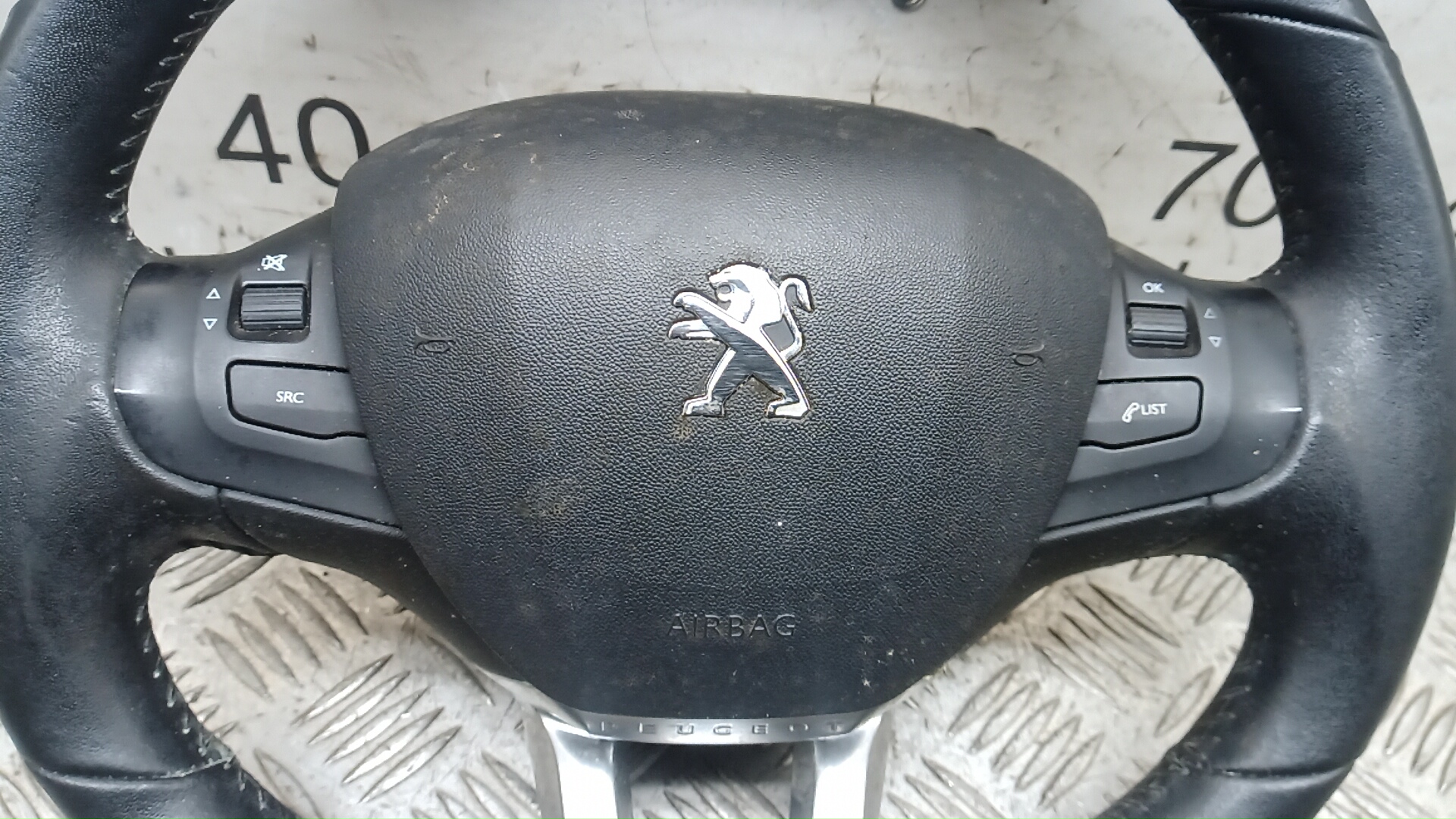 Руль Peugeot 2008 1 купить в Беларуси