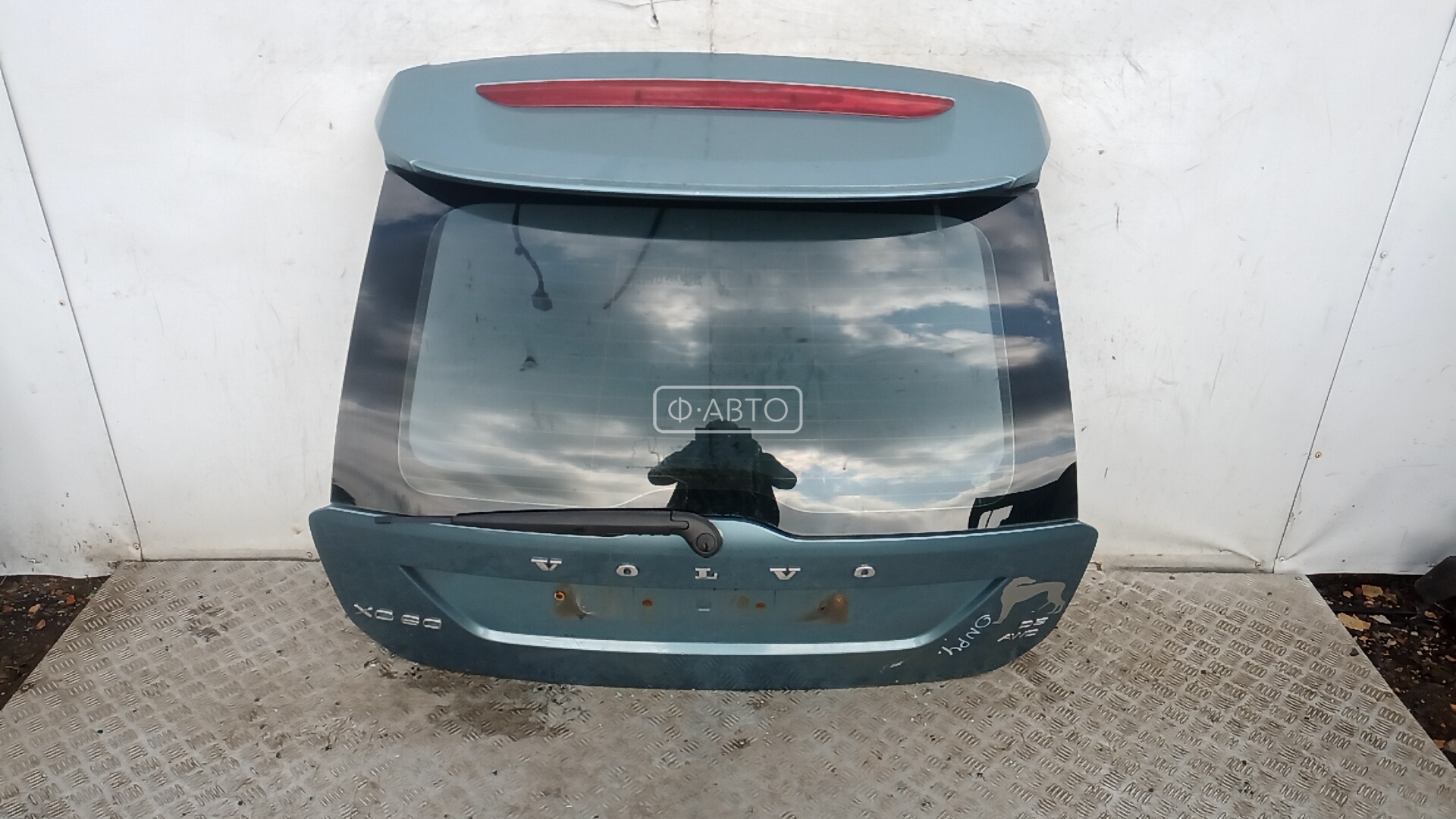 Крышка багажника - Volvo XC60 (2008-2017)