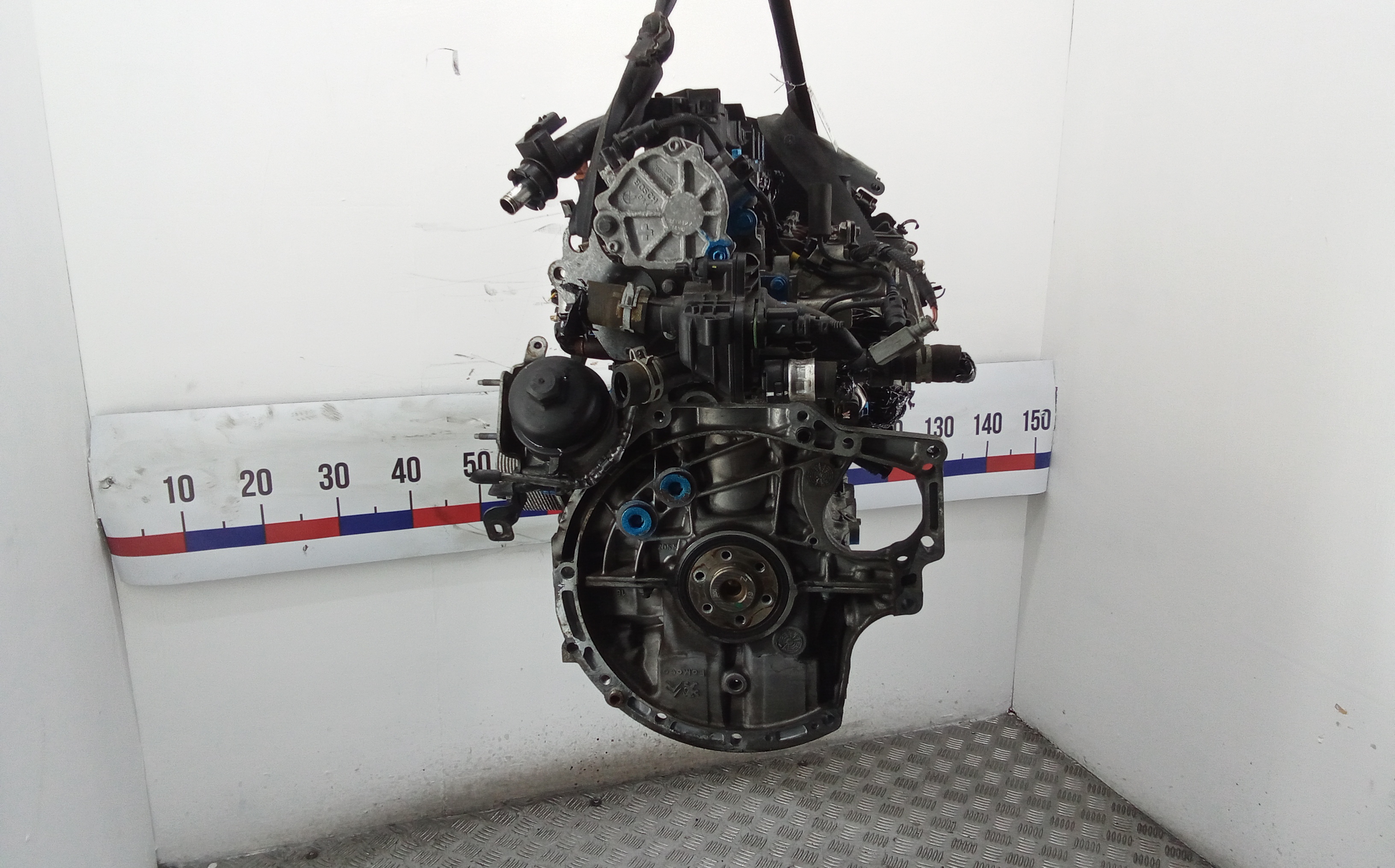 Двигатель (ДВС) Peugeot 2008 1 купить в России