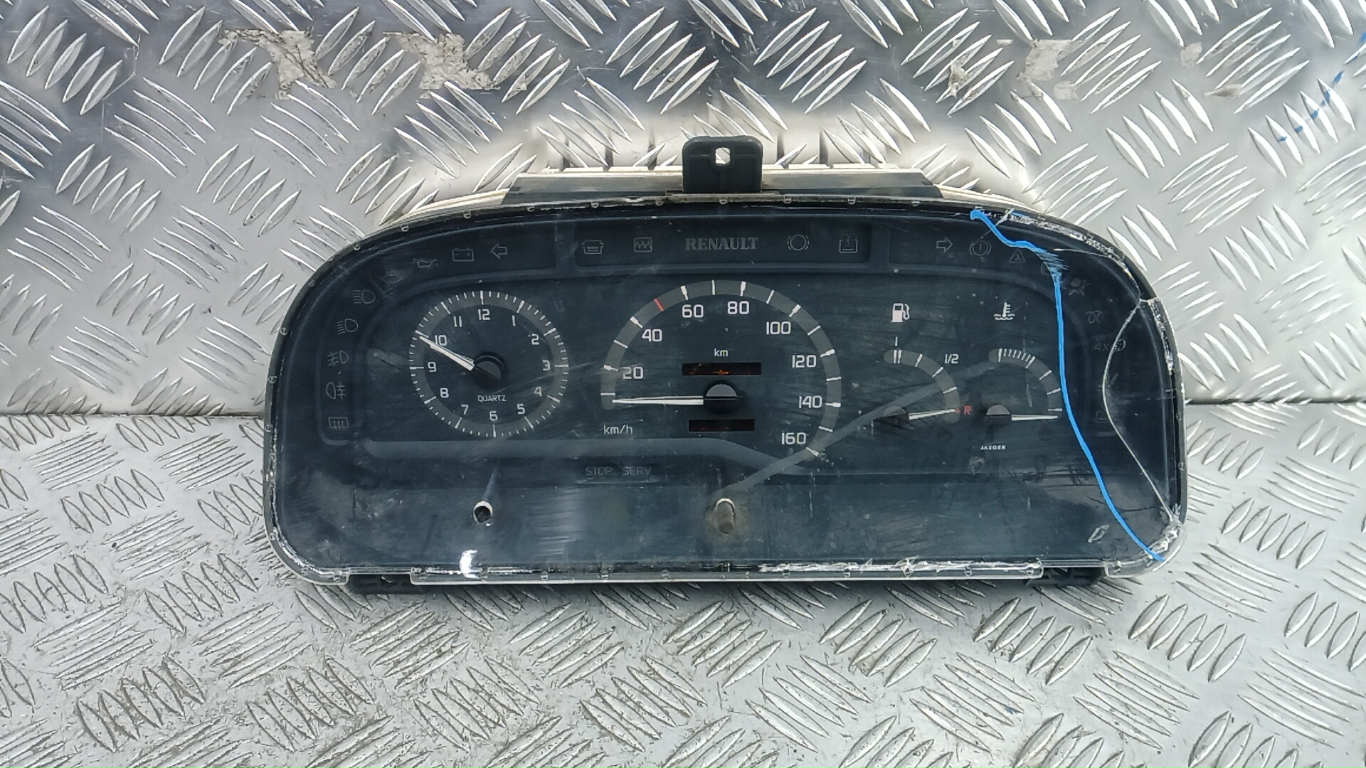 Щиток приборов (приборная панель) - Renault Trafic (1989-2001)
