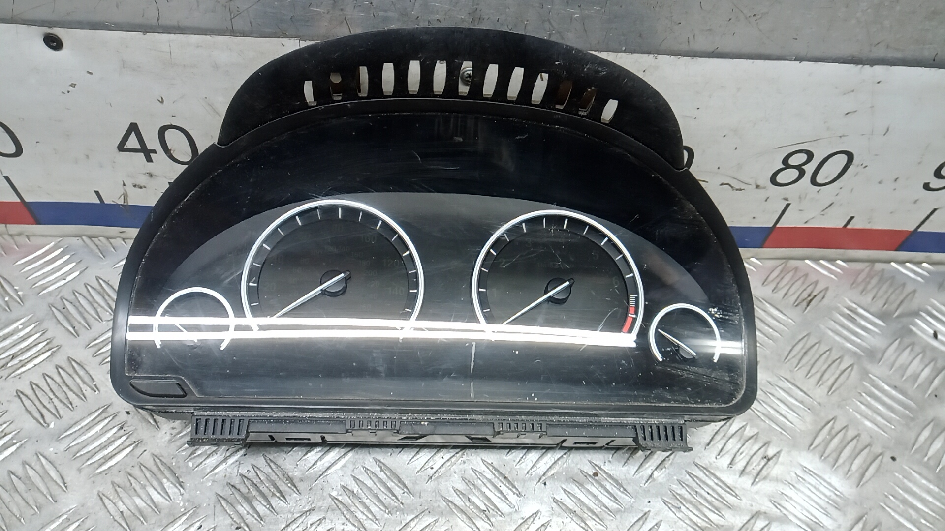 Щиток приборов (приборная панель) - BMW 7 F01/F02 (2008-2015)