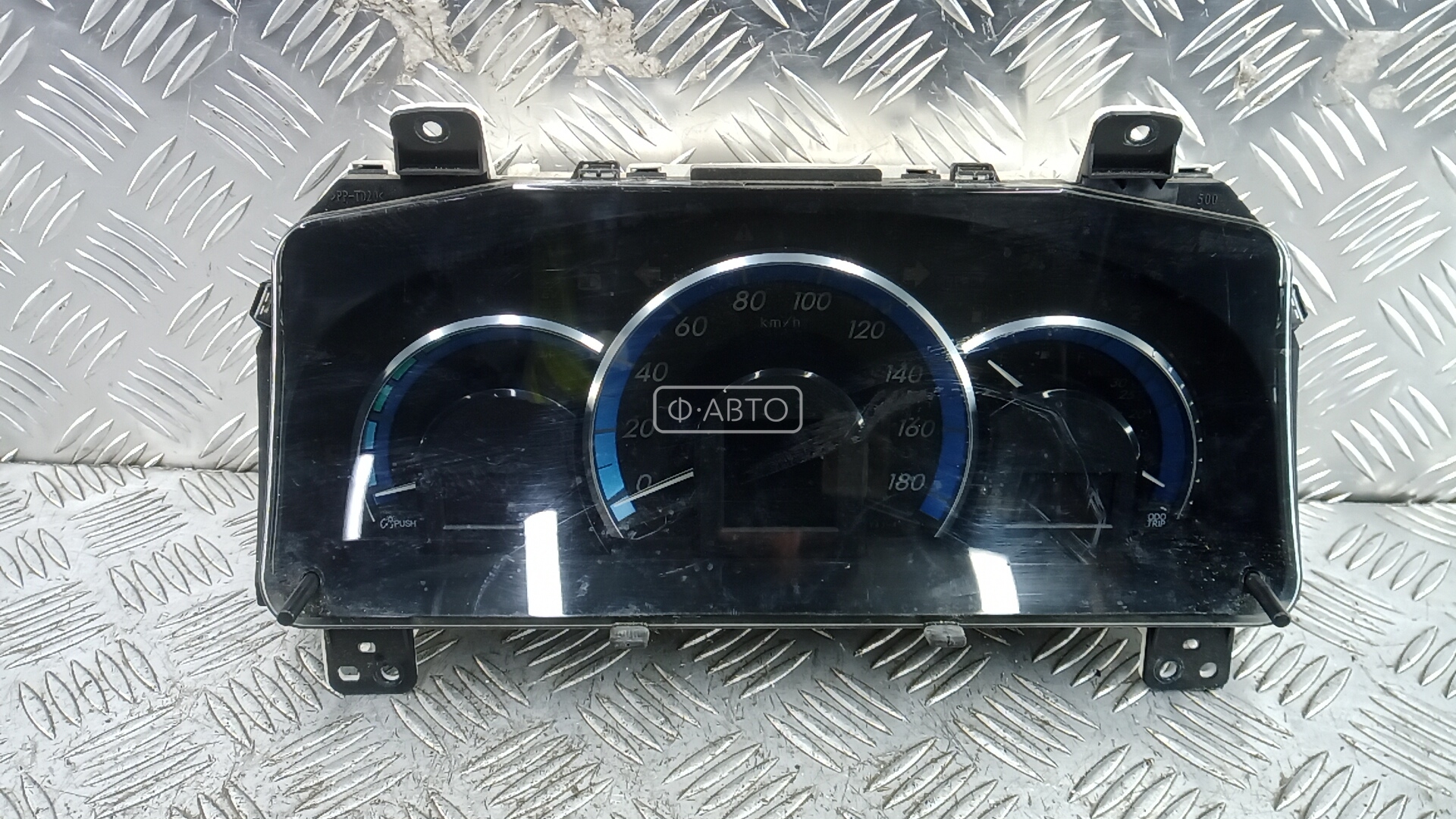 Щиток приборов (приборная панель) - Toyota Camry ХV50 (2011-2017)