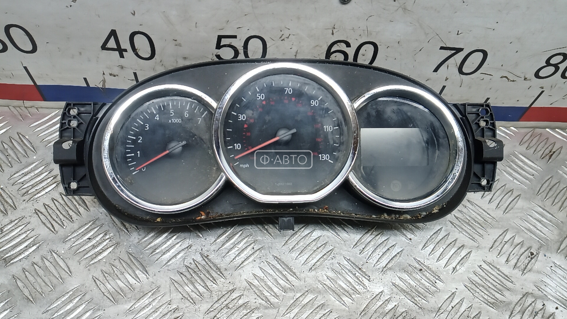 Панель приборная (щиток приборов) Dacia Sandero 1 купить в России