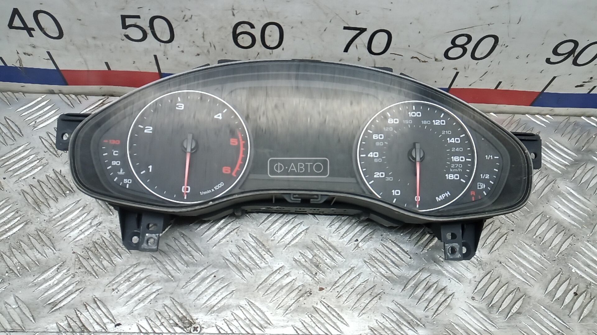Щиток приборов (приборная панель) - Audi A6 (2010-2014)