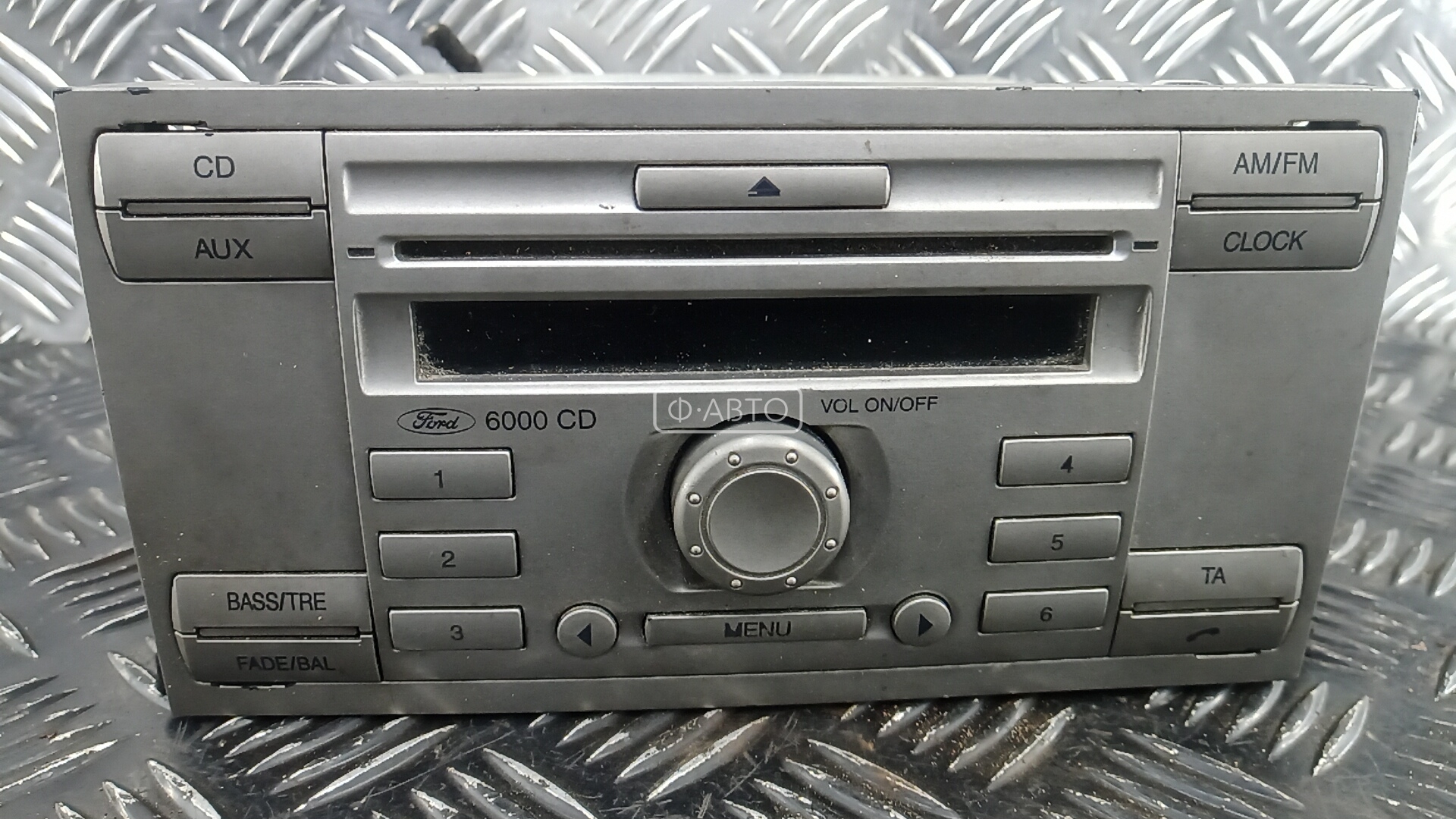 Магнитола - Ford Kuga (2008-2012)