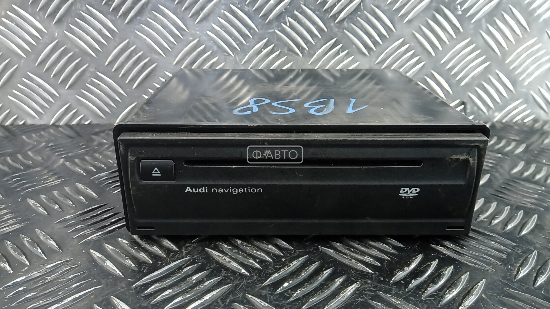 Блок навигации - Audi A8 D3 (2002-2009)