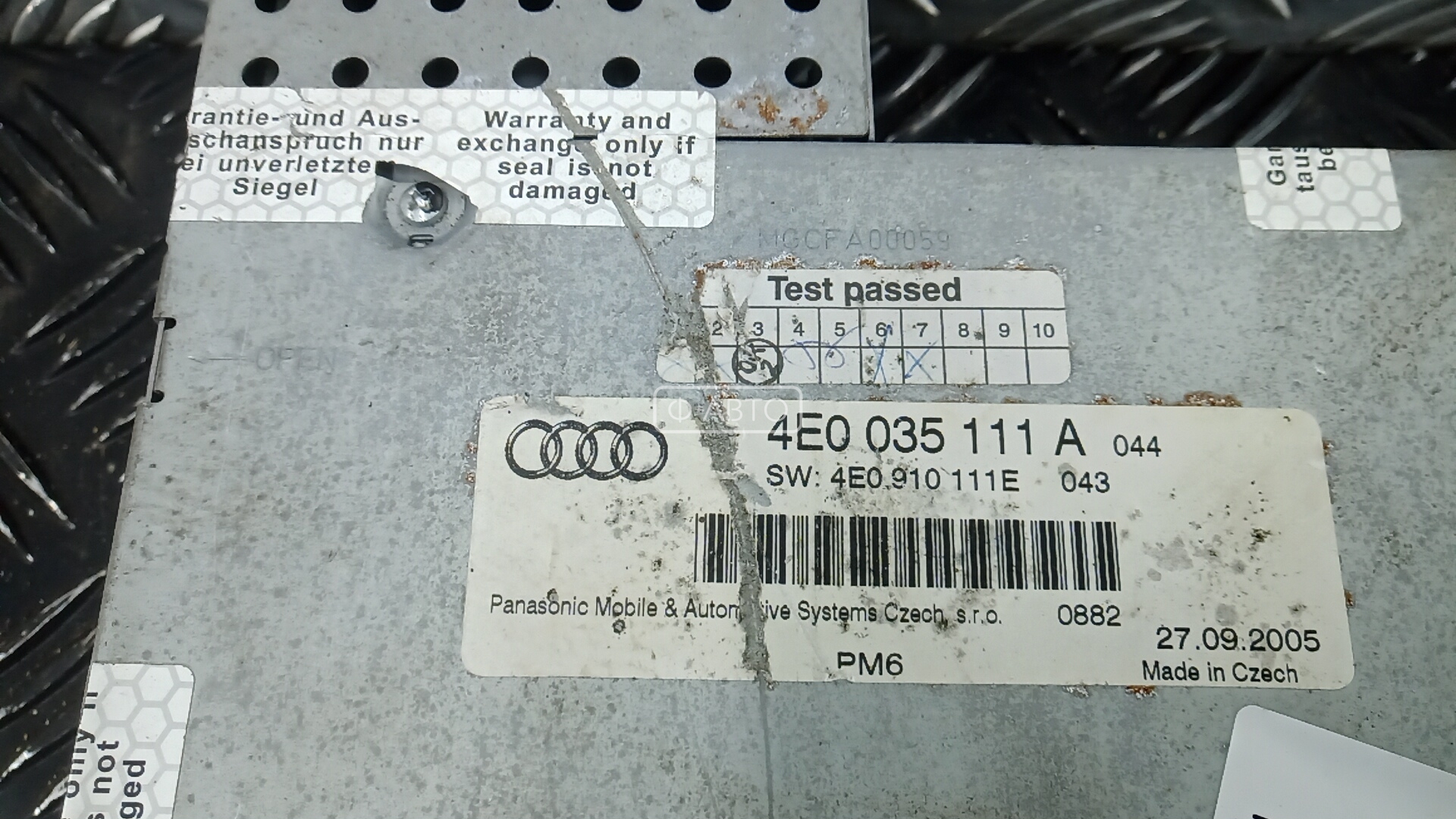 Чейнджер компакт дисков Audi A8 D3 купить в Беларуси