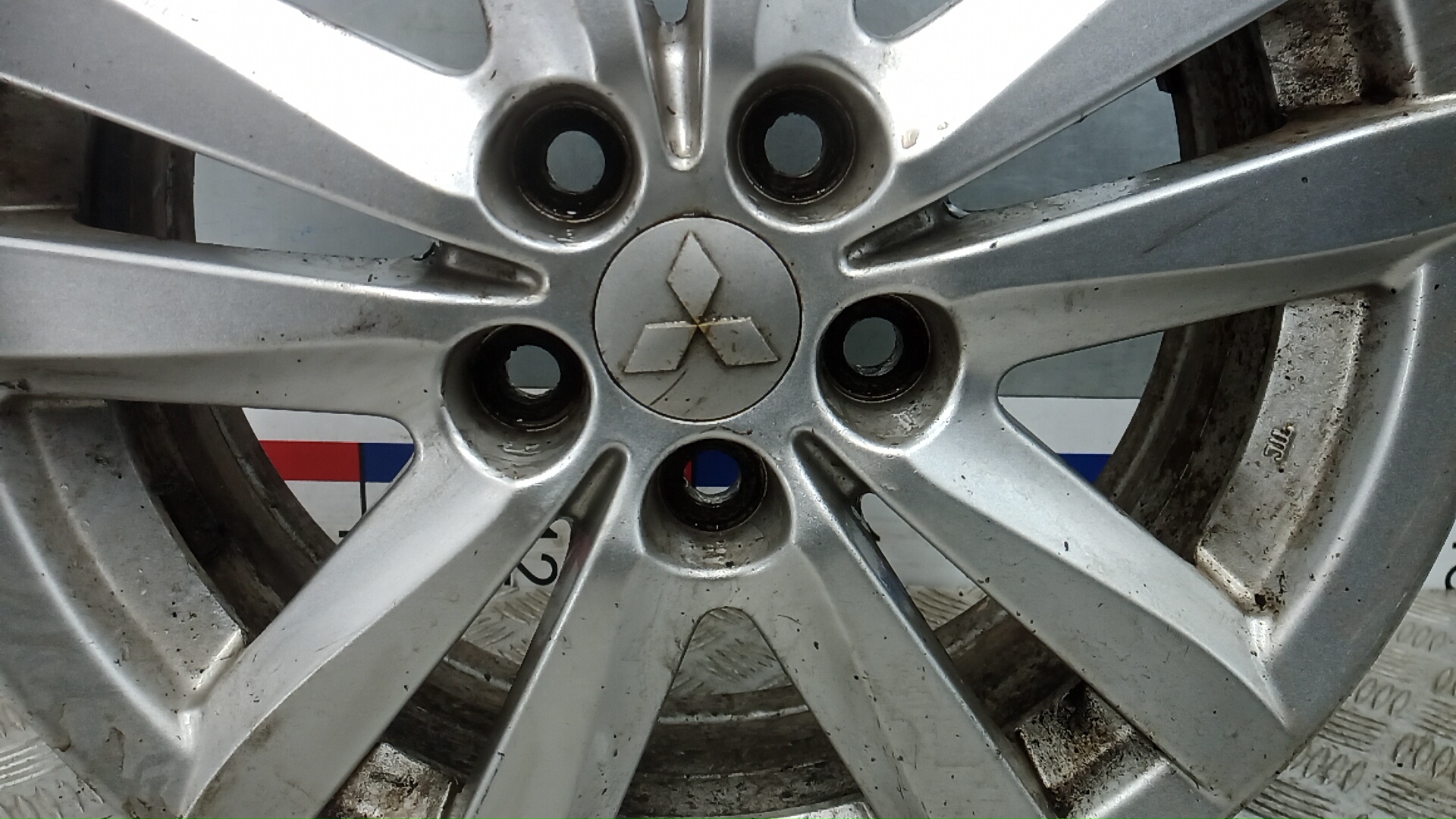 Диск колесный легкосплавный (литой) Mitsubishi ASX купить в Беларуси
