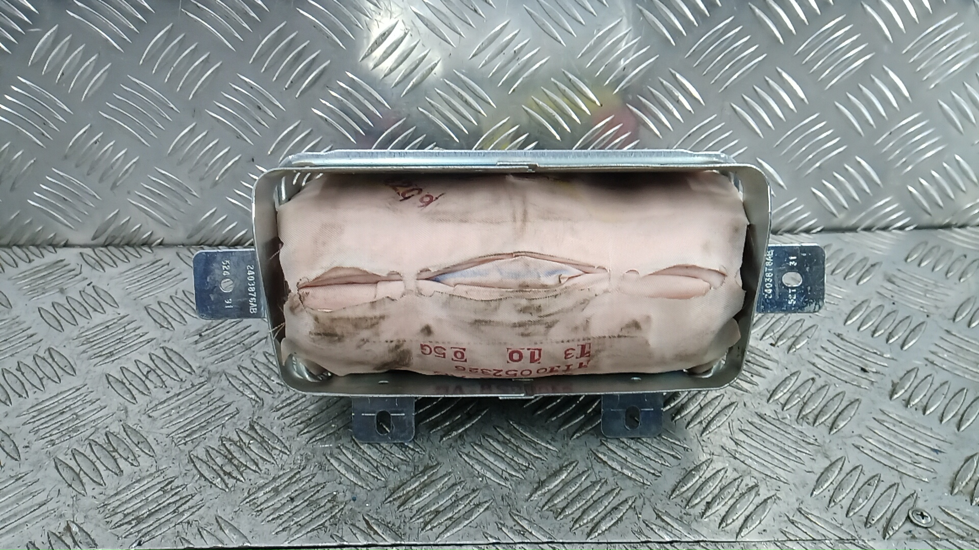 Подушка безопасности пассажирская (в торпедо) - Subaru Tribeca B9 (2004-2007)