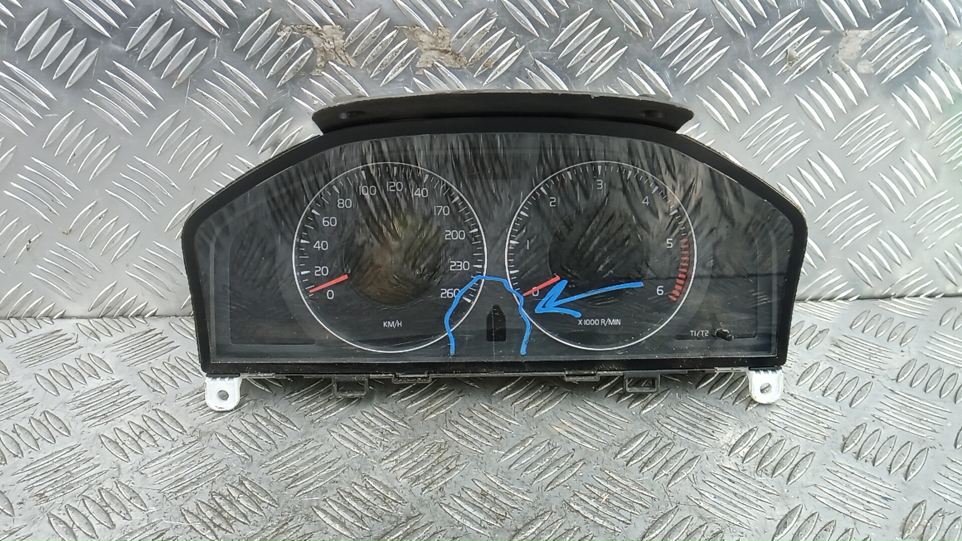 Щиток приборов (приборная панель) - Volvo V70 (2007-2013)