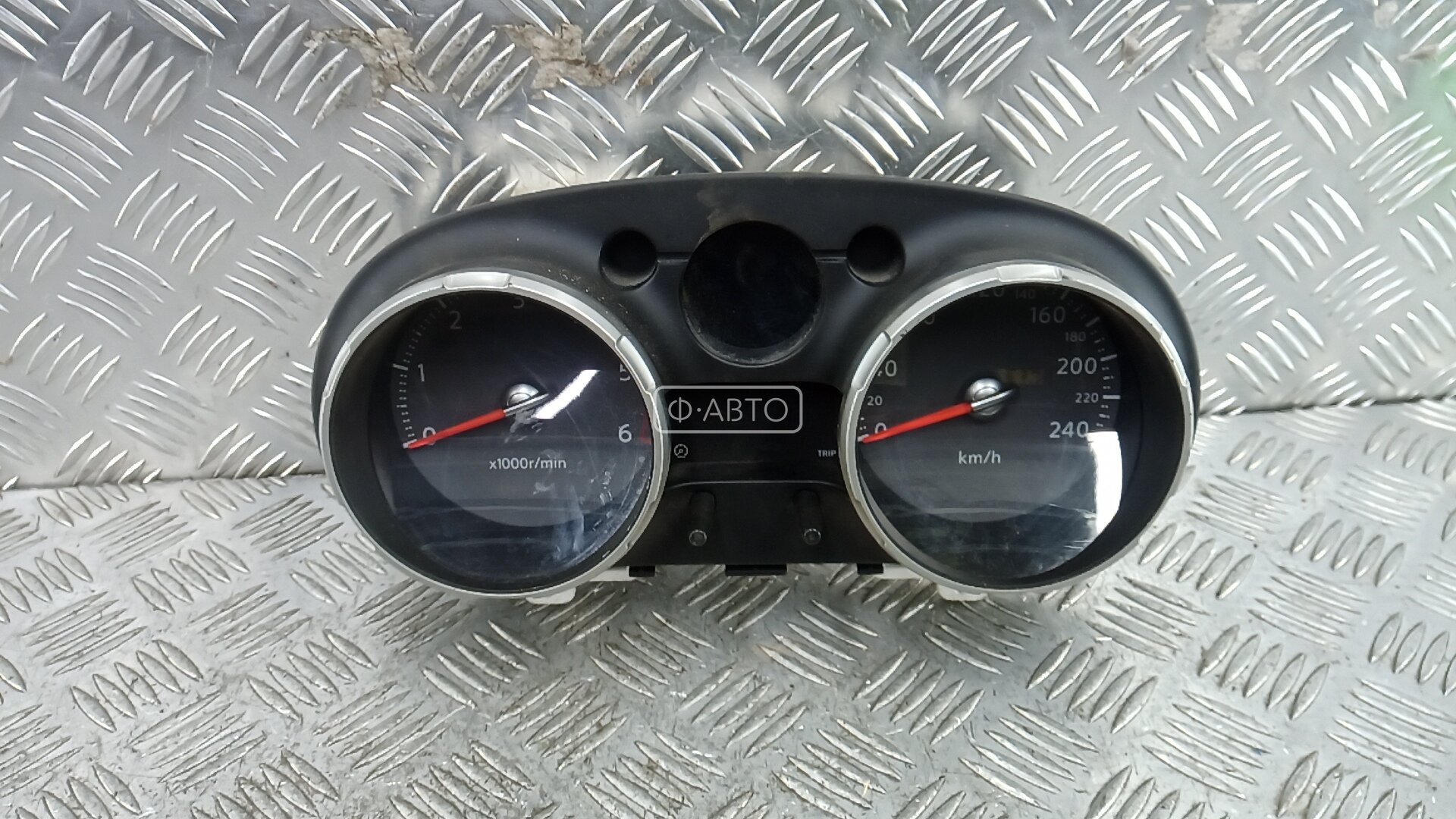 Щиток приборов (приборная панель) - Nissan Qashqai J10 (2006-2014)