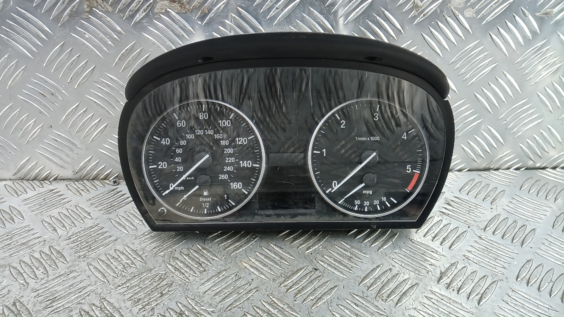 Щиток приборов (приборная панель) - BMW X1 E84 (2012-2015)