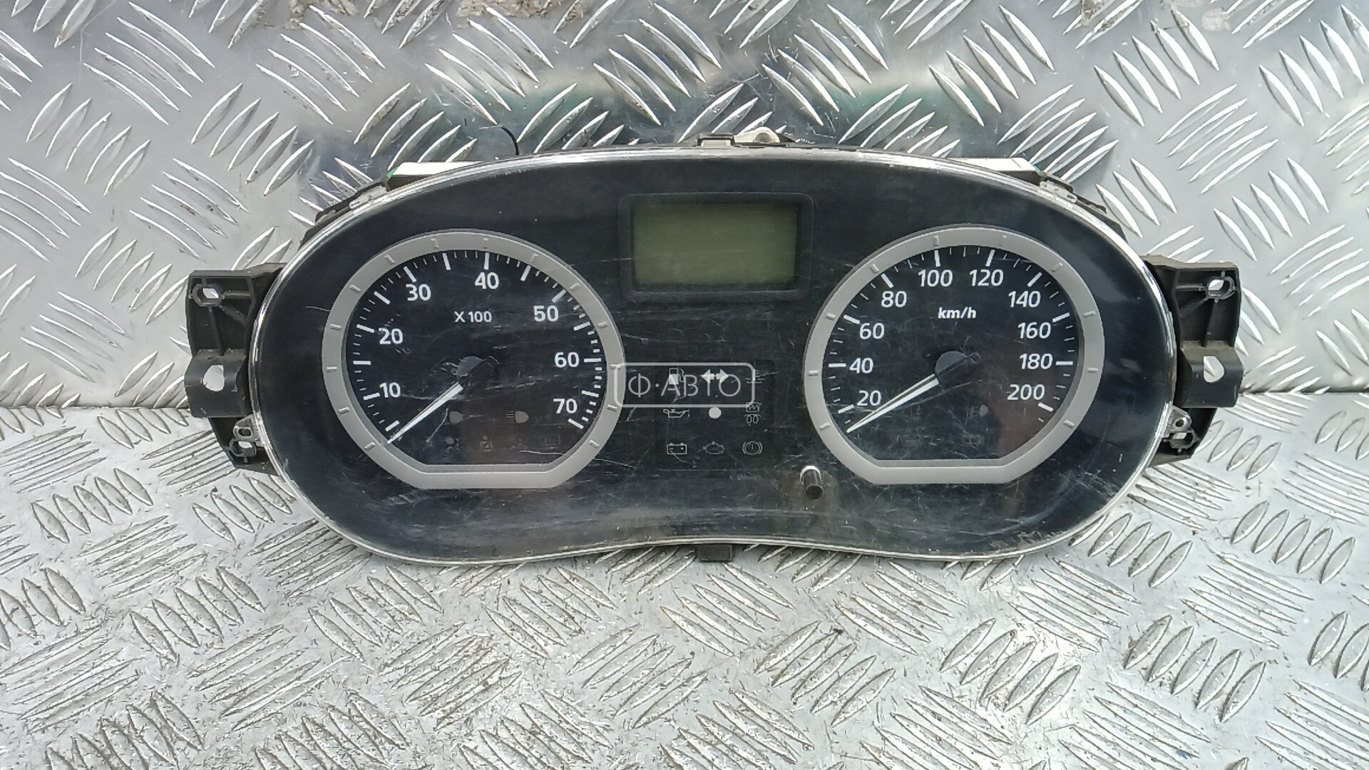 Щиток приборов (приборная панель) - Dacia Logan (2004-2012)