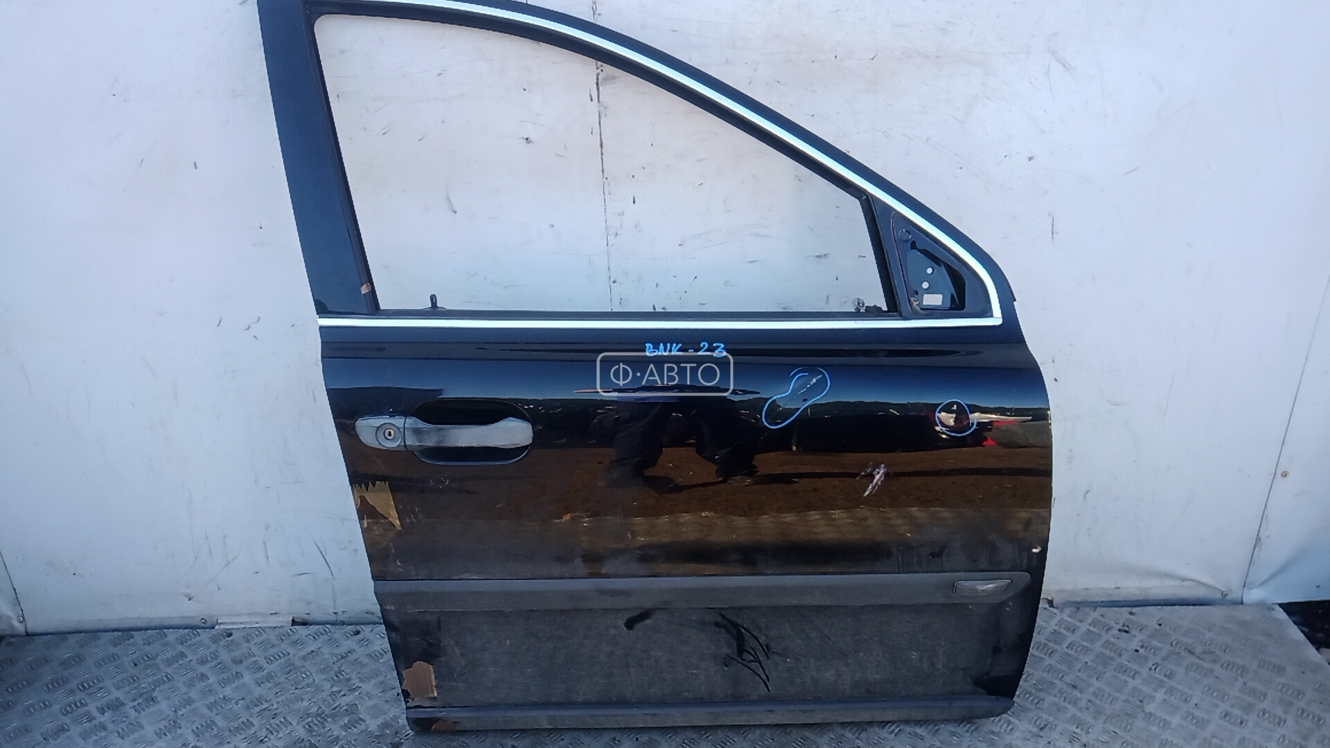Дверь передняя правая Volvo XC90 1 купить в Беларуси