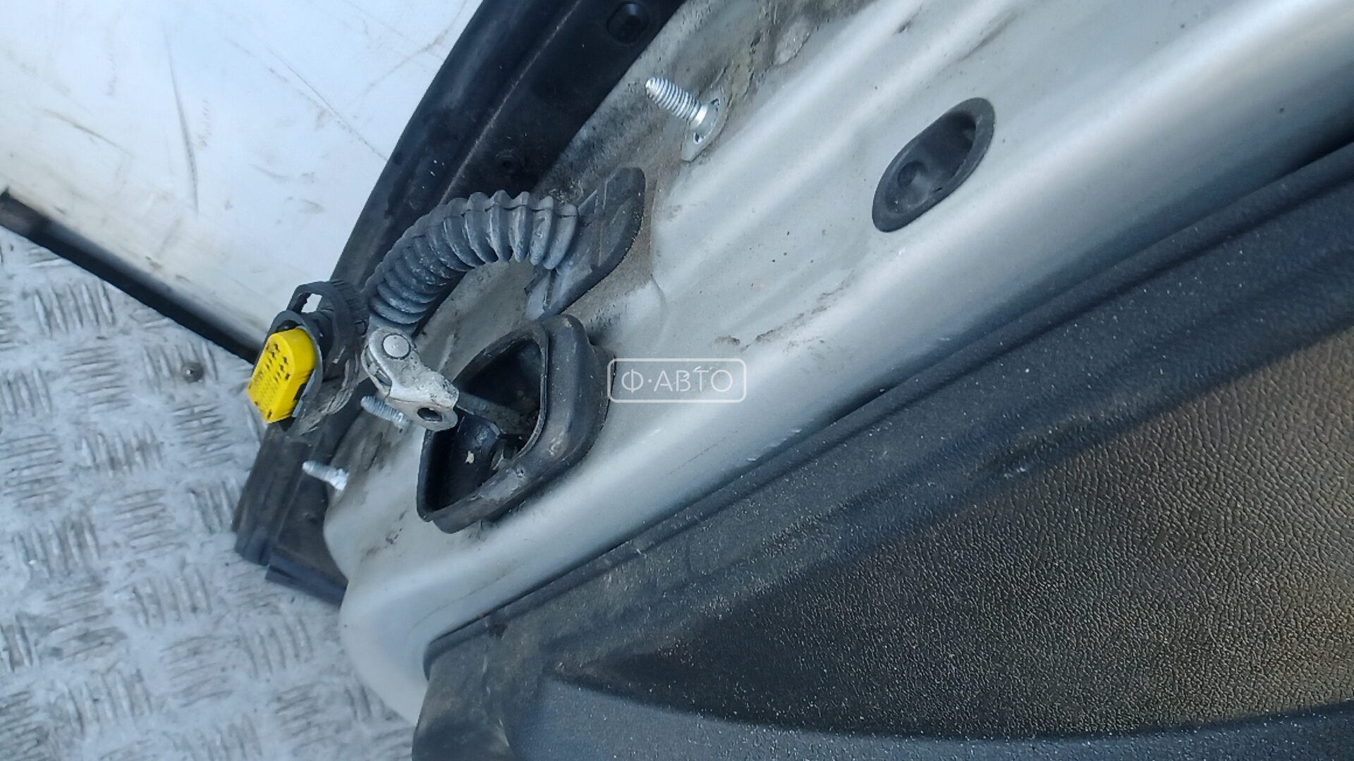 Дверь передняя правая Renault Laguna 2 купить в России