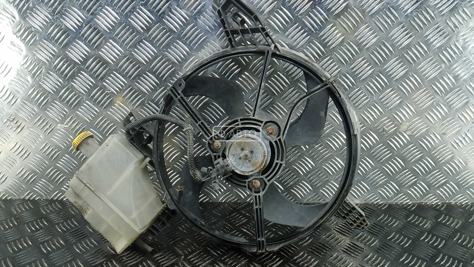 Вентилятор радиатора основного - Nissan Note E11 (2006-2013)