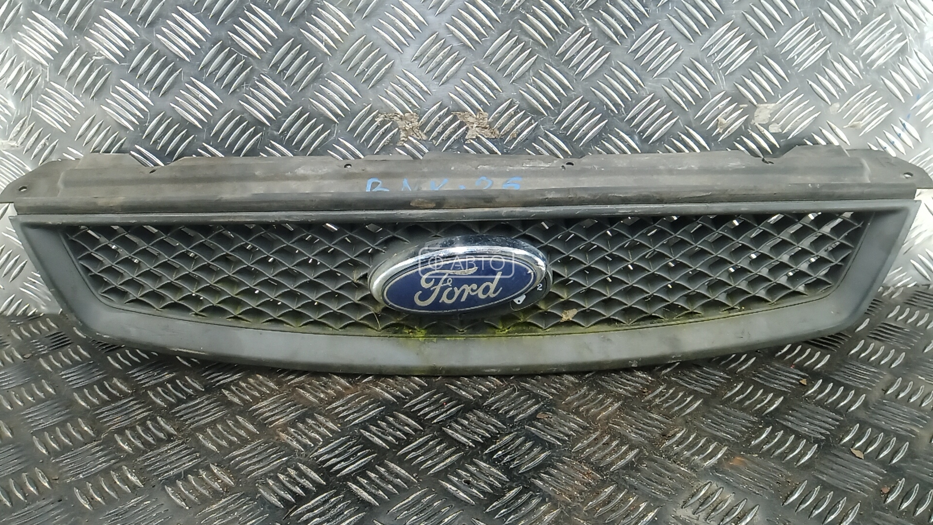 Решетка радиатора (капота) - Ford Focus 2 (2005-2011)