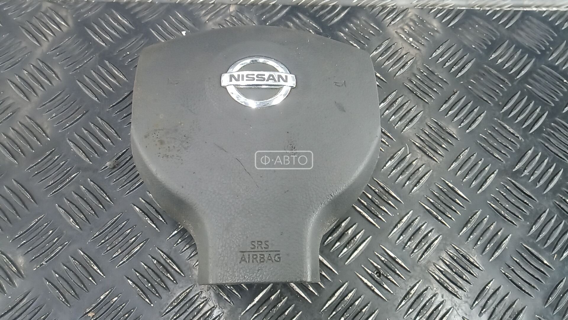 Подушка безопасности (Airbag) водителя - Nissan Note E11 (2006-2013)