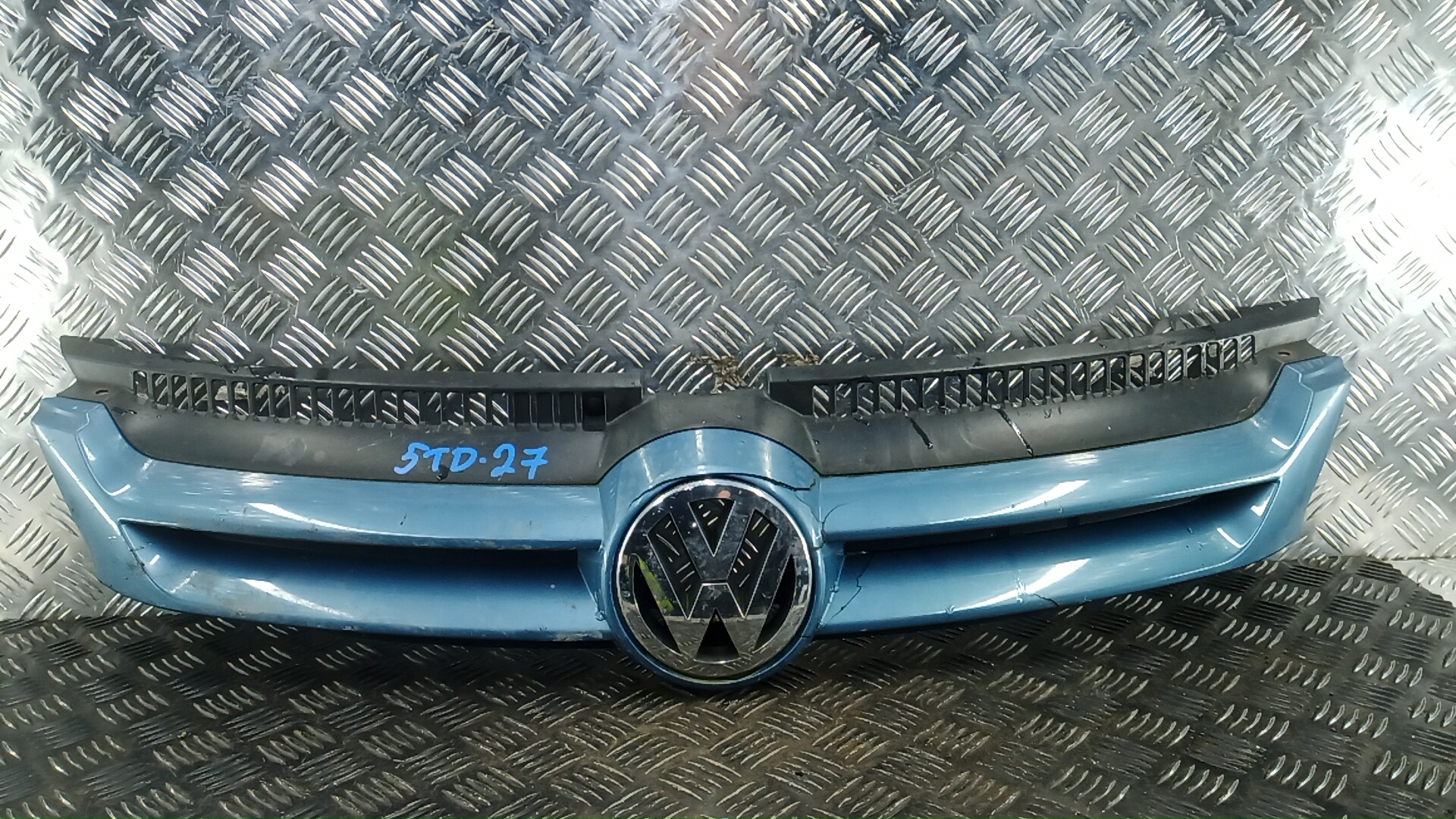 Решетка радиатора (капота) - Volkswagen Golf Plus (2005-2013)