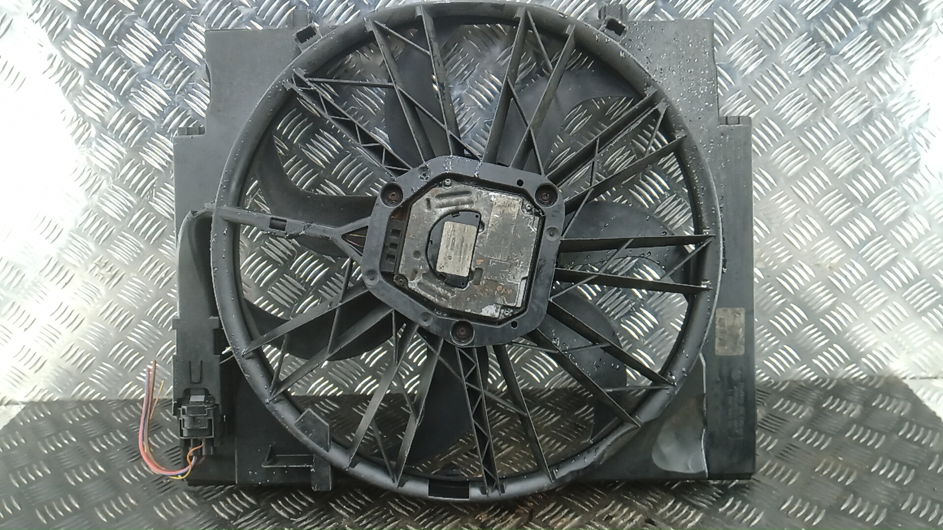 Вентилятор радиатора основного - BMW 5 E60/E61 (2003-2010)