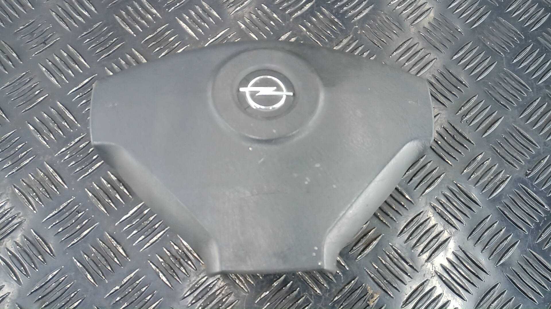 Подушка безопасности (Airbag) водителя - Opel Vivaro A (2001-2014)
