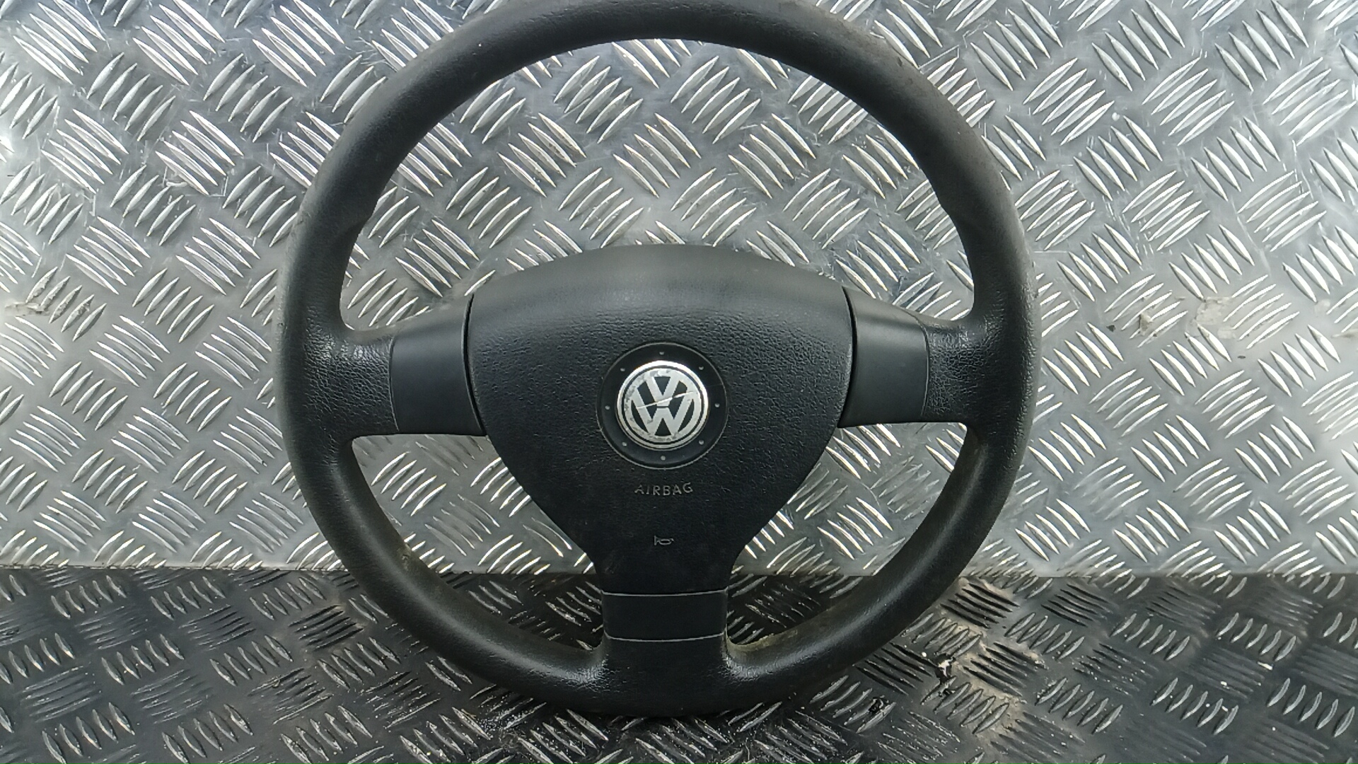 Руль Volkswagen Golf Plus купить в России
