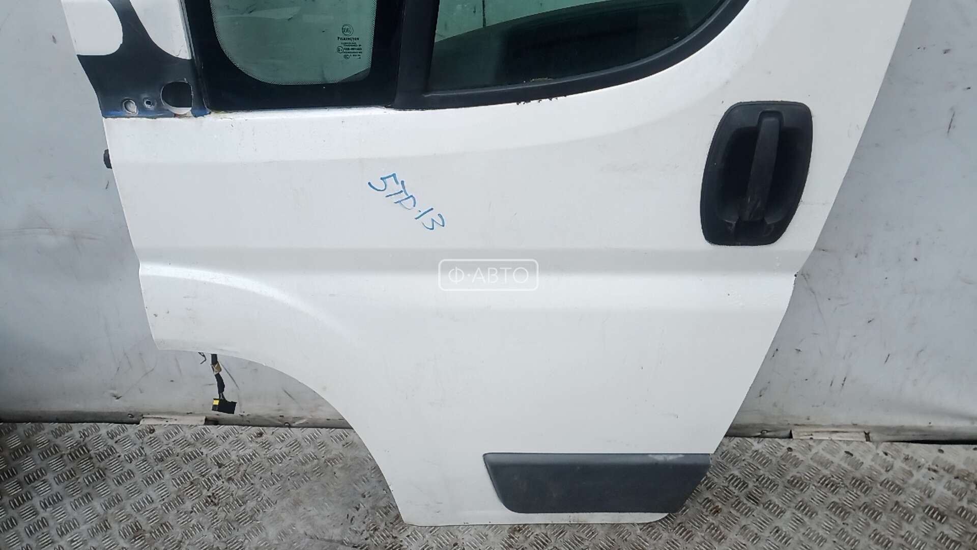 Дверь передняя левая Peugeot Boxer 2 купить в Беларуси