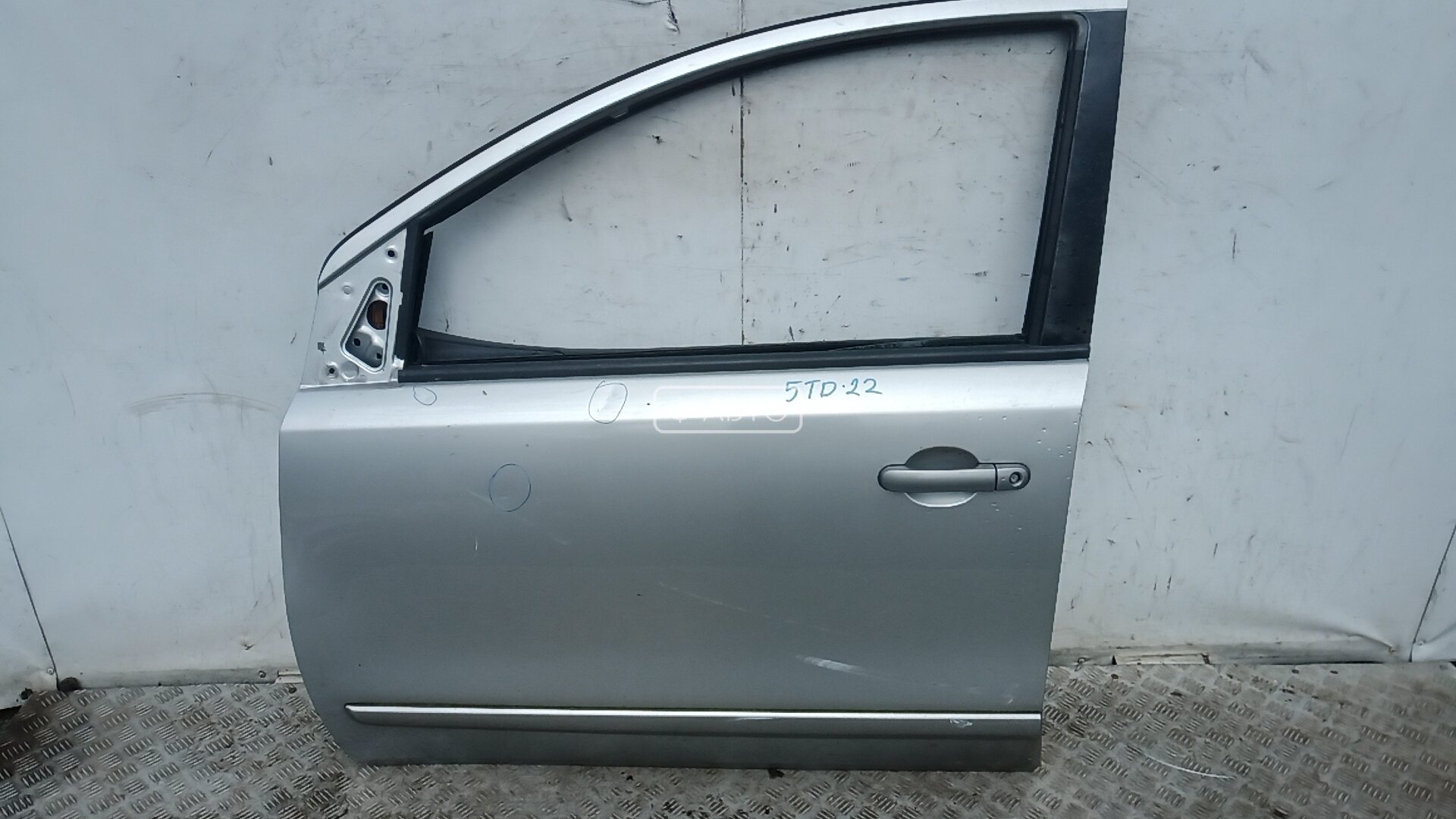 Дверь боковая - Nissan Note E11 (2006-2013)