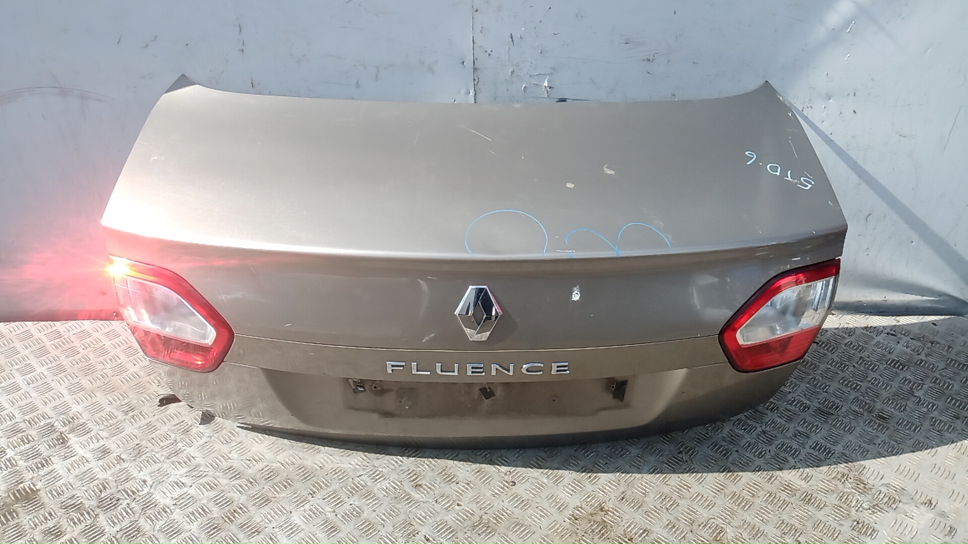 Крышка багажника - Renault Fluence (2009-2013)