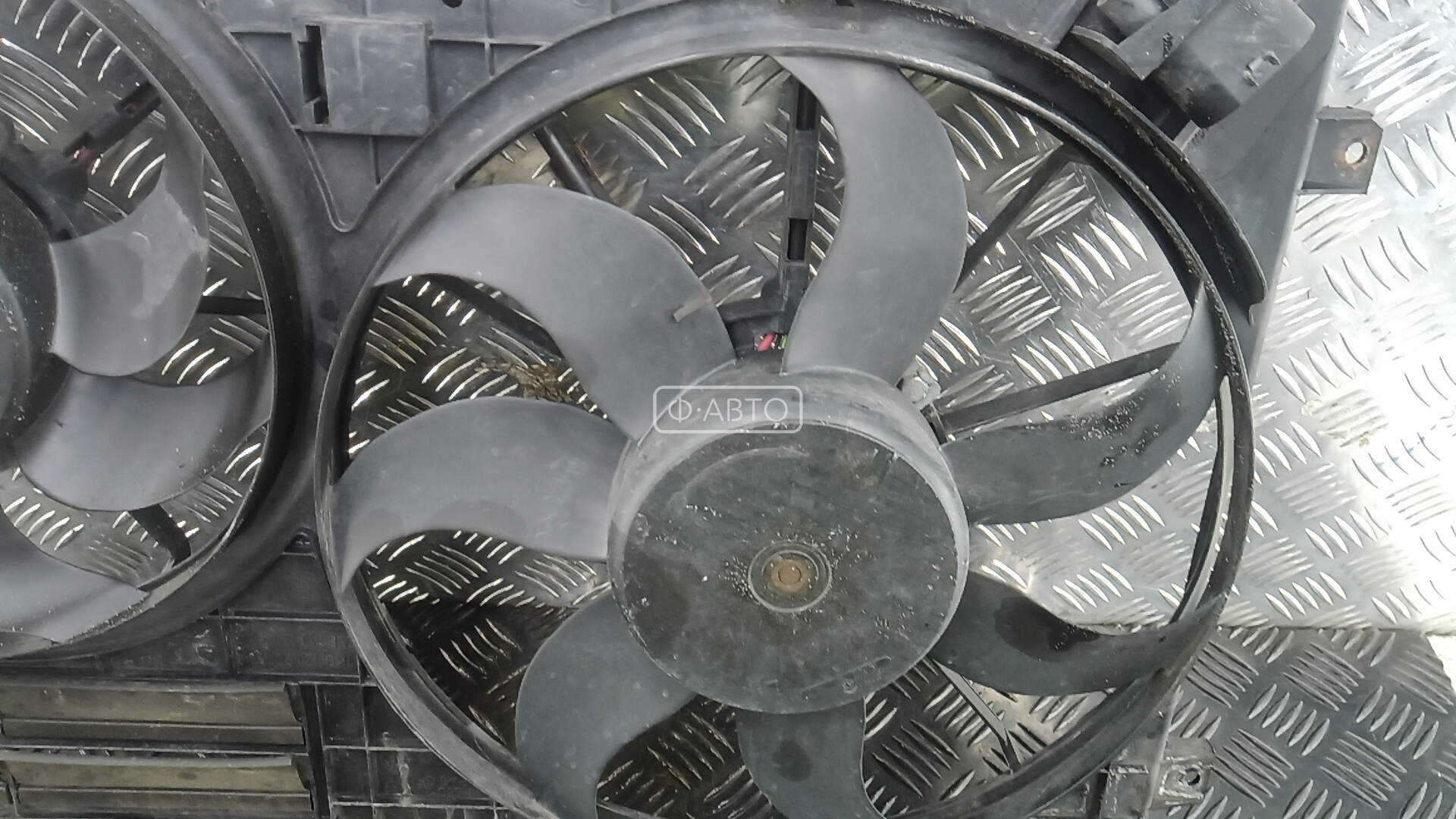 Вентилятор радиатора основного Volkswagen Passat CC купить в Беларуси
