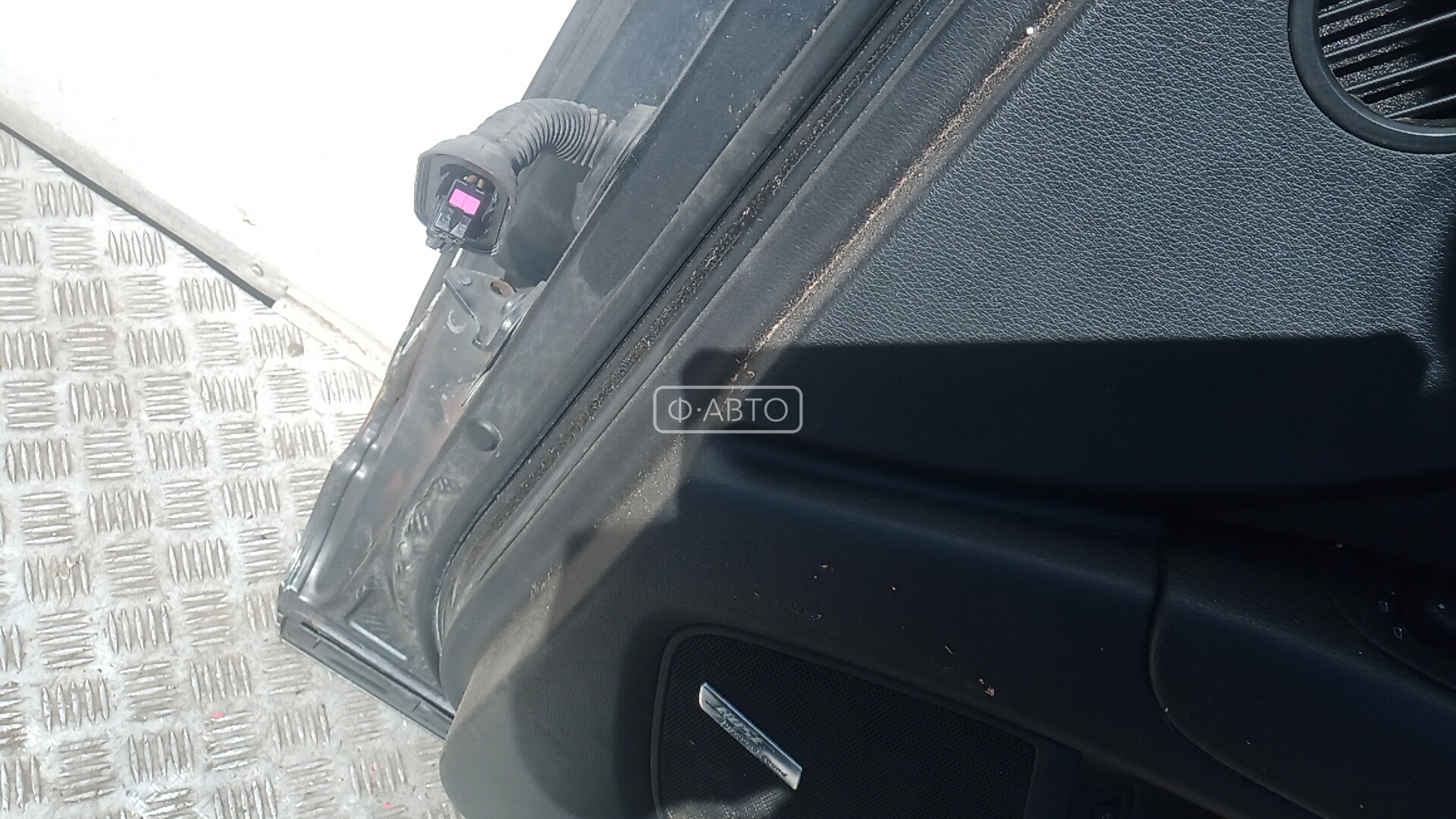 Дверь передняя правая Audi Q7 4L купить в Беларуси