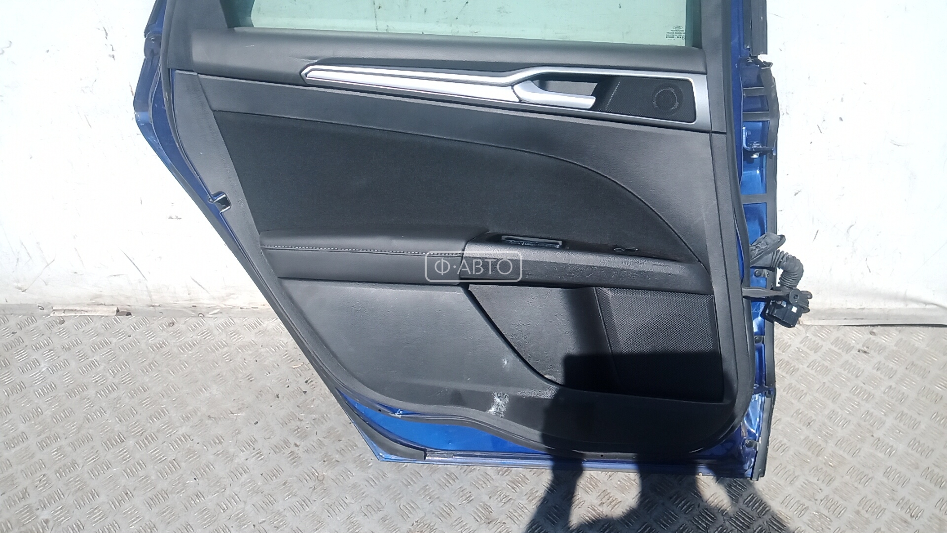 Дверь задняя левая Ford Mondeo 2 купить в Беларуси