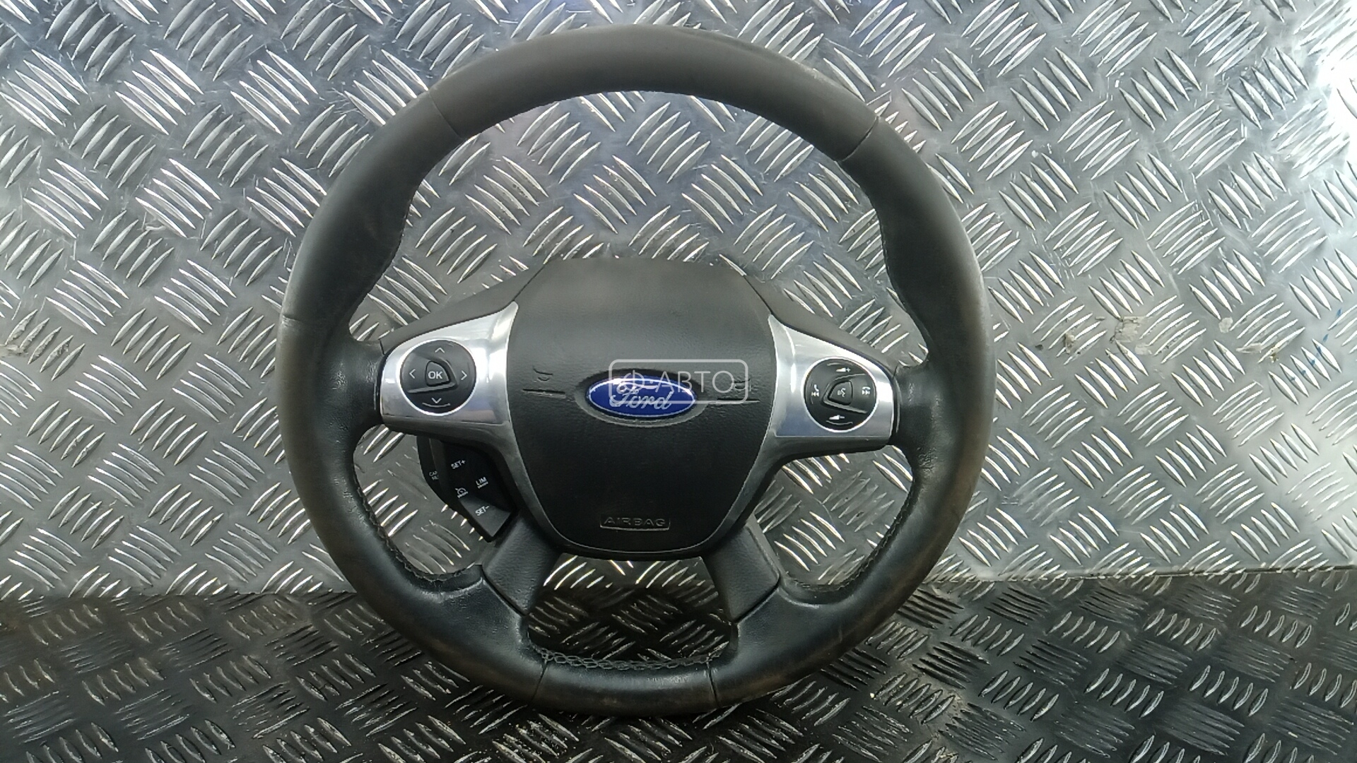 Руль - Ford Kuga (2012-2019)