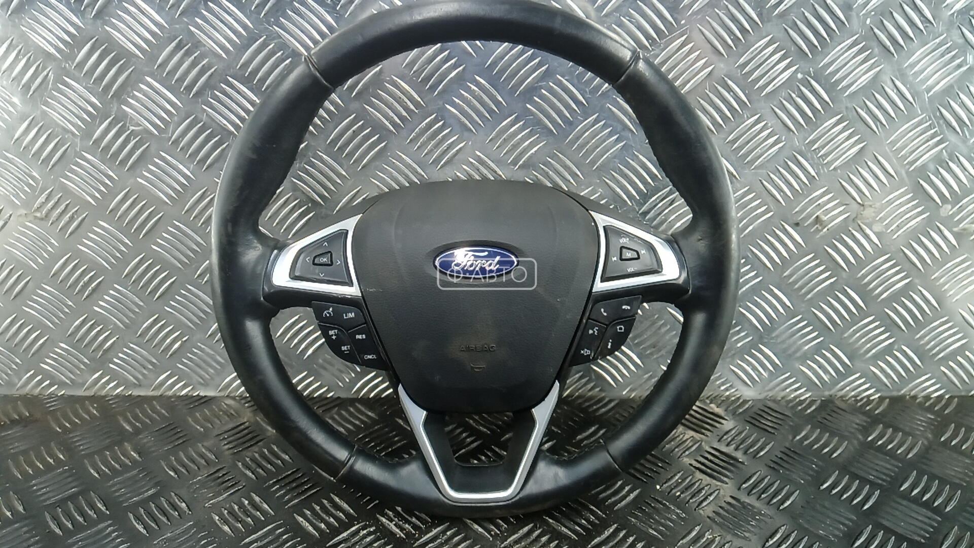 Руль - Ford Mondeo 5 (2015-2020)