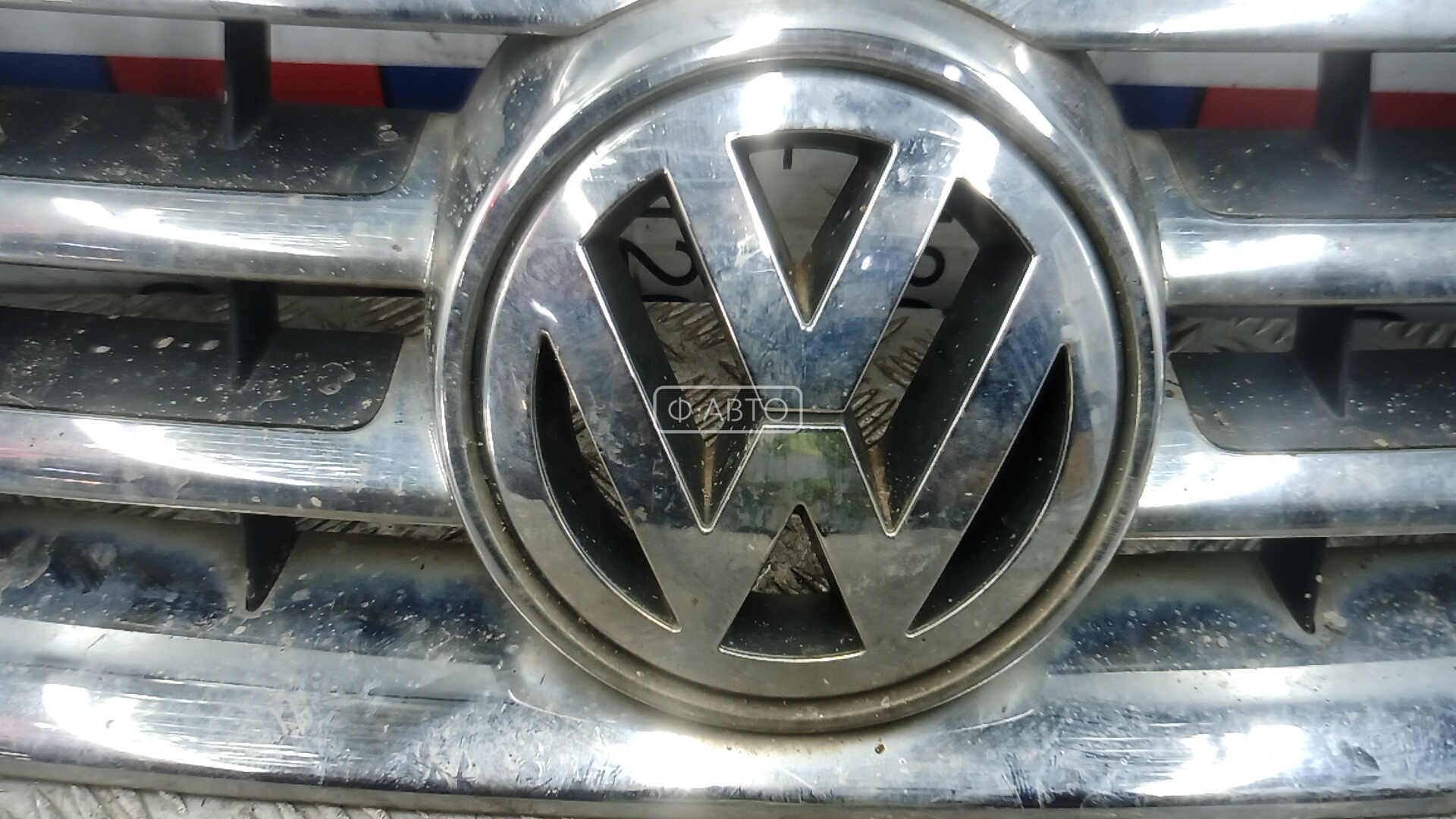 Решетка радиатора Volkswagen Touareg 1 купить в Беларуси