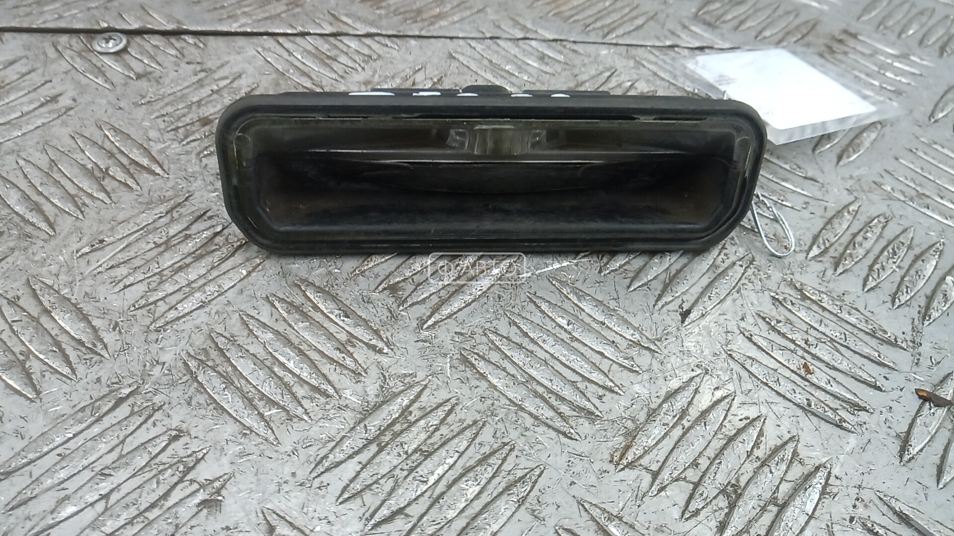 Кнопка замка крышки багажника - Ford Focus 3 (2011-2018)