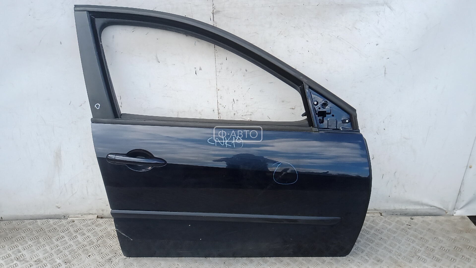 Дверь боковая - Renault Laguna 3 (2008-2015)