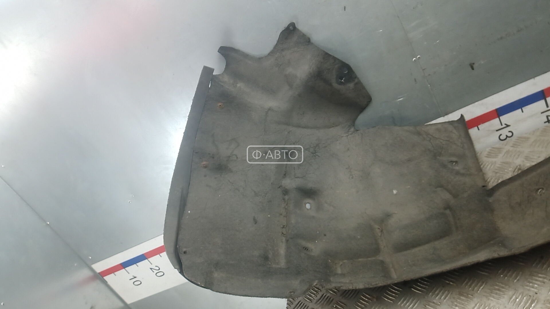 Подкрылок (защита крыла) передний правый Audi A5 8T купить в Беларуси