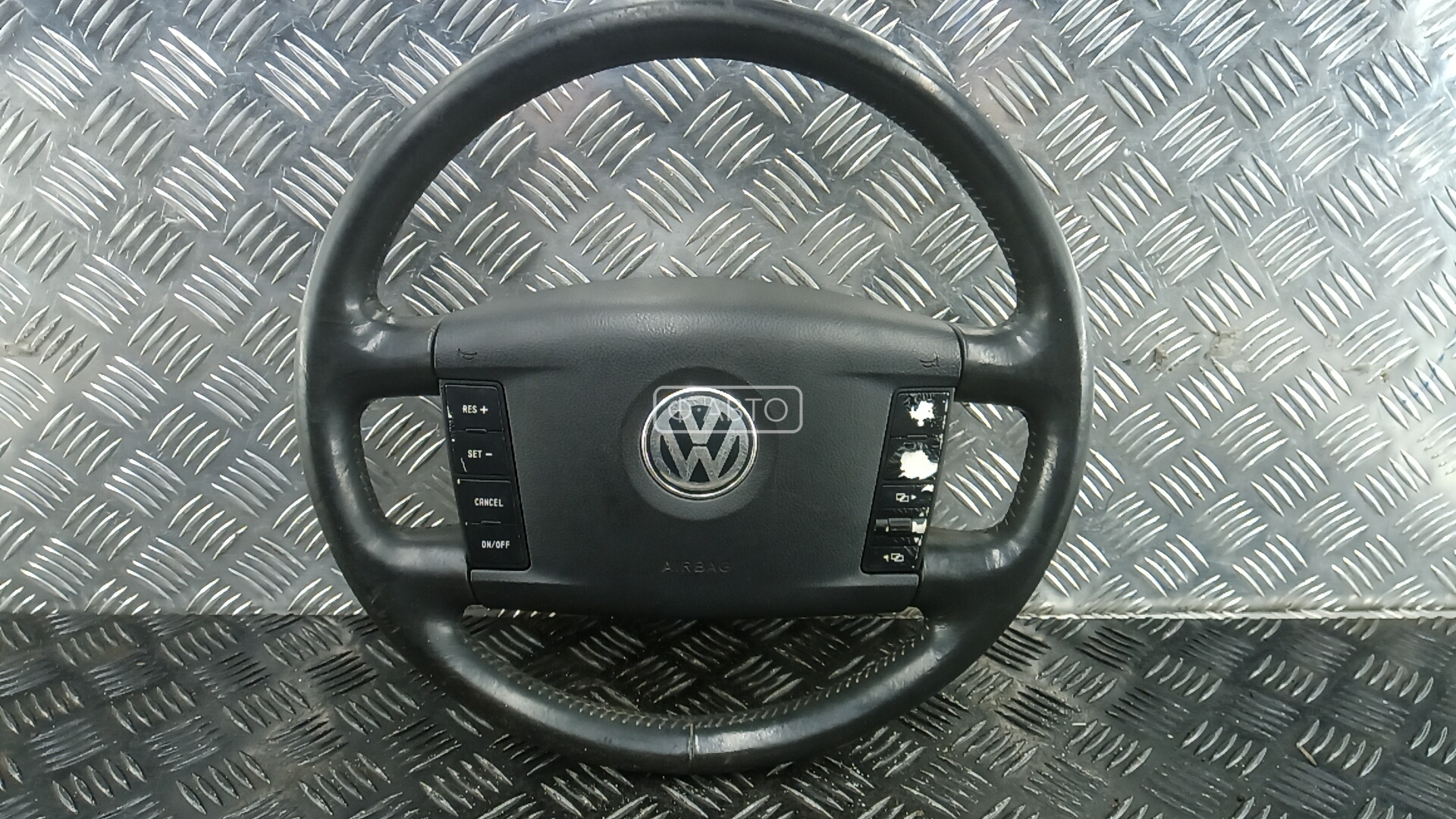 Руль Volkswagen Touareg 1 купить в Беларуси